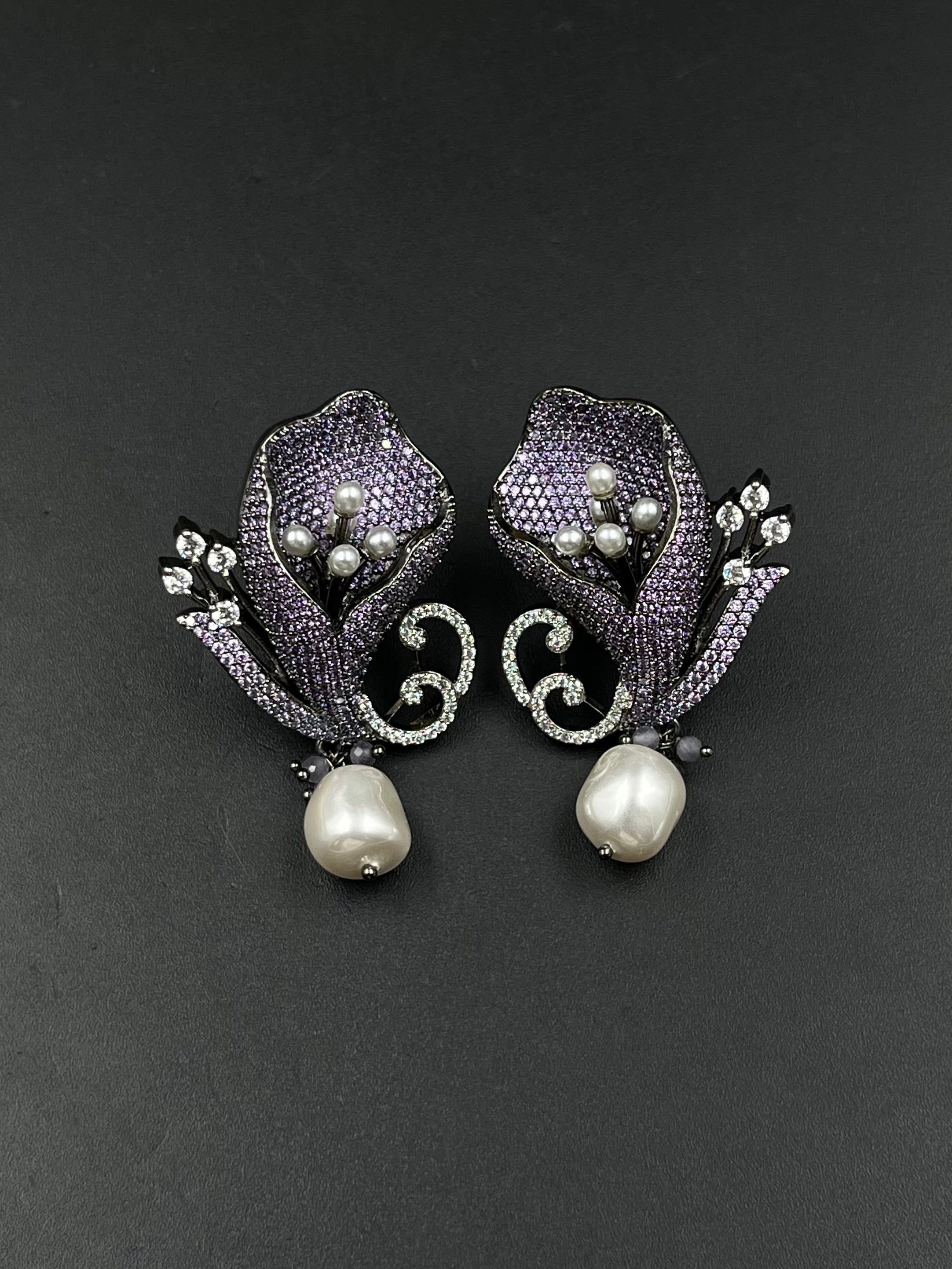 EIYA EARRING