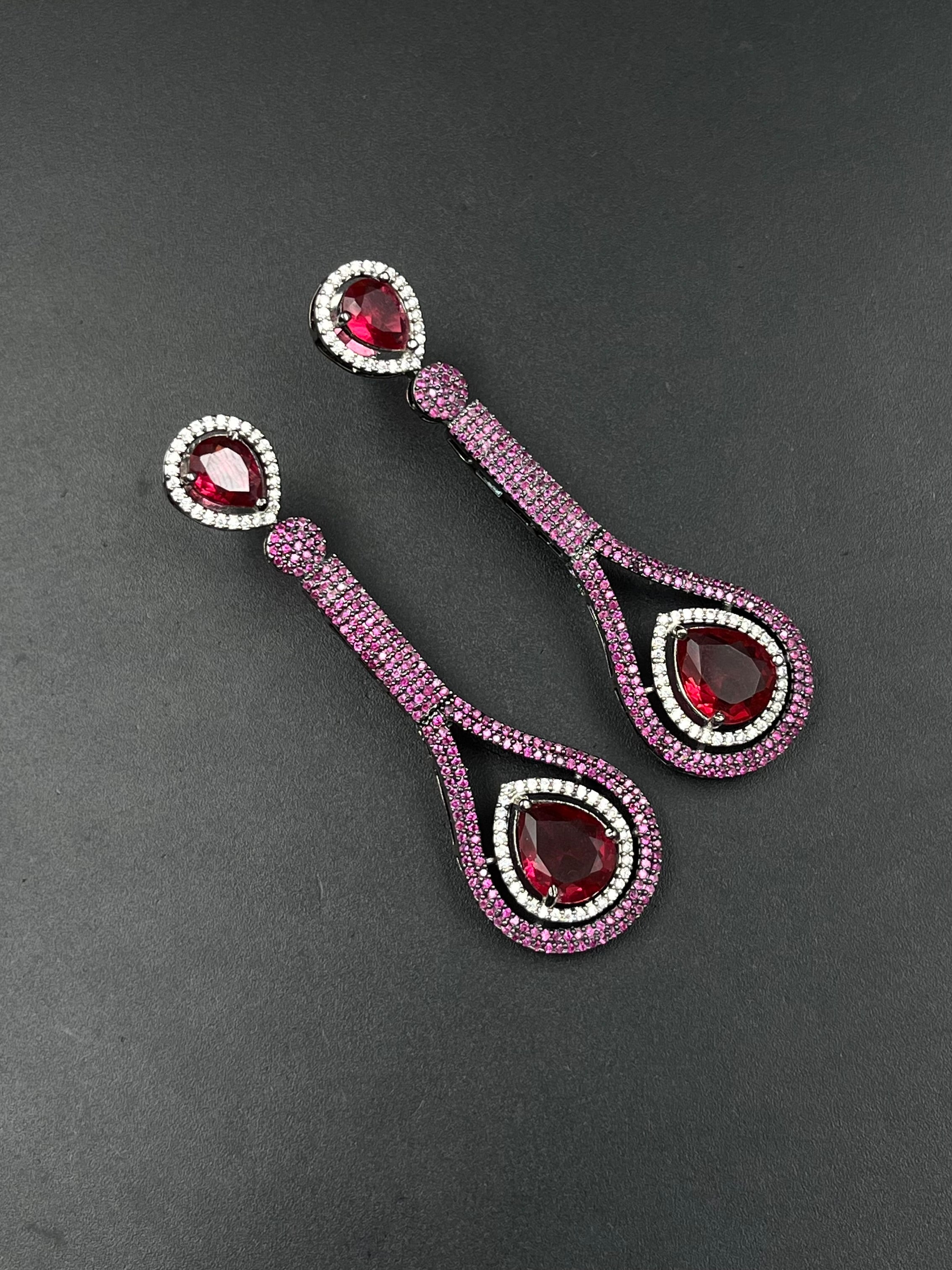 EIYA EARRING