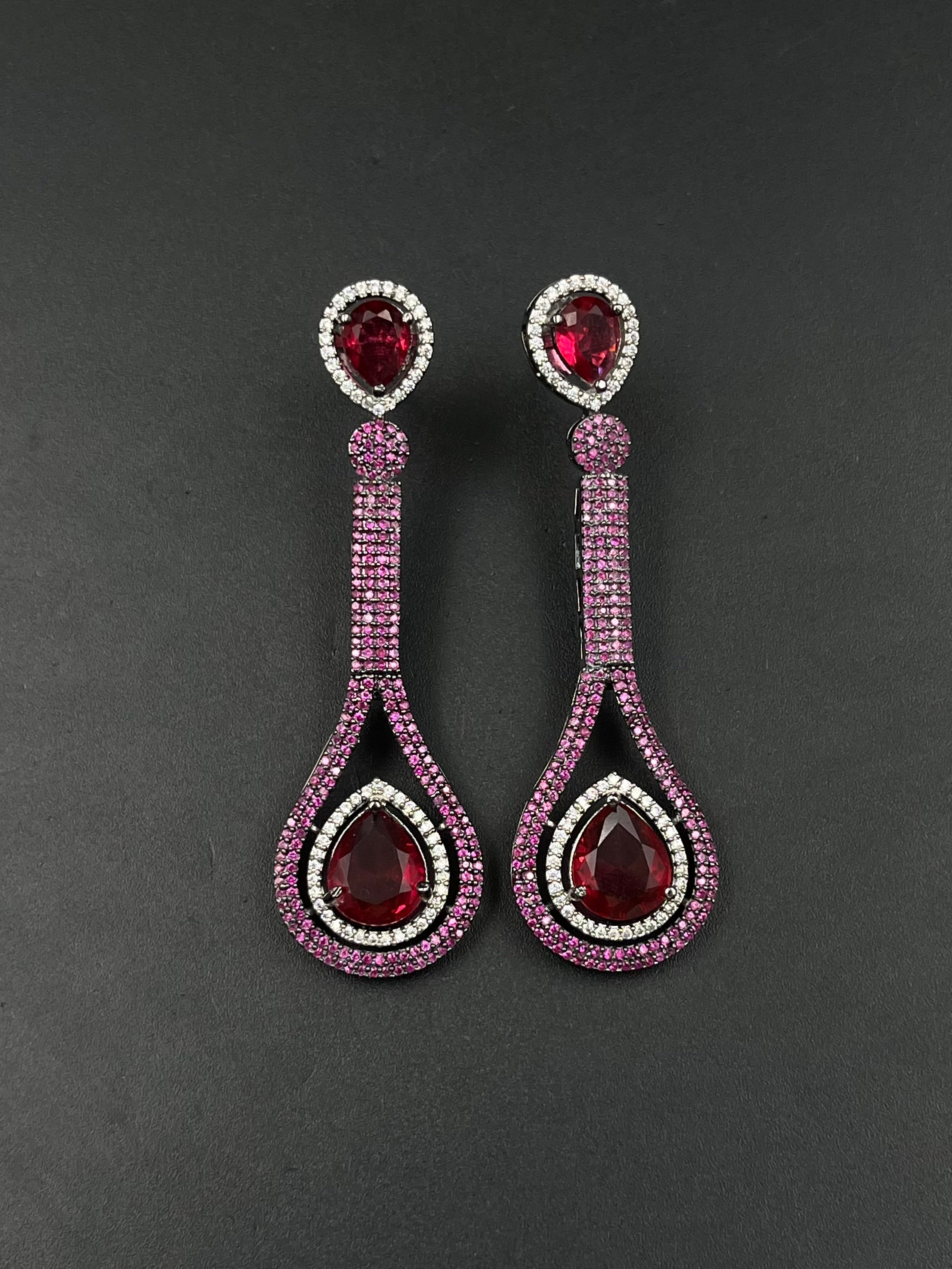 EIYA EARRING