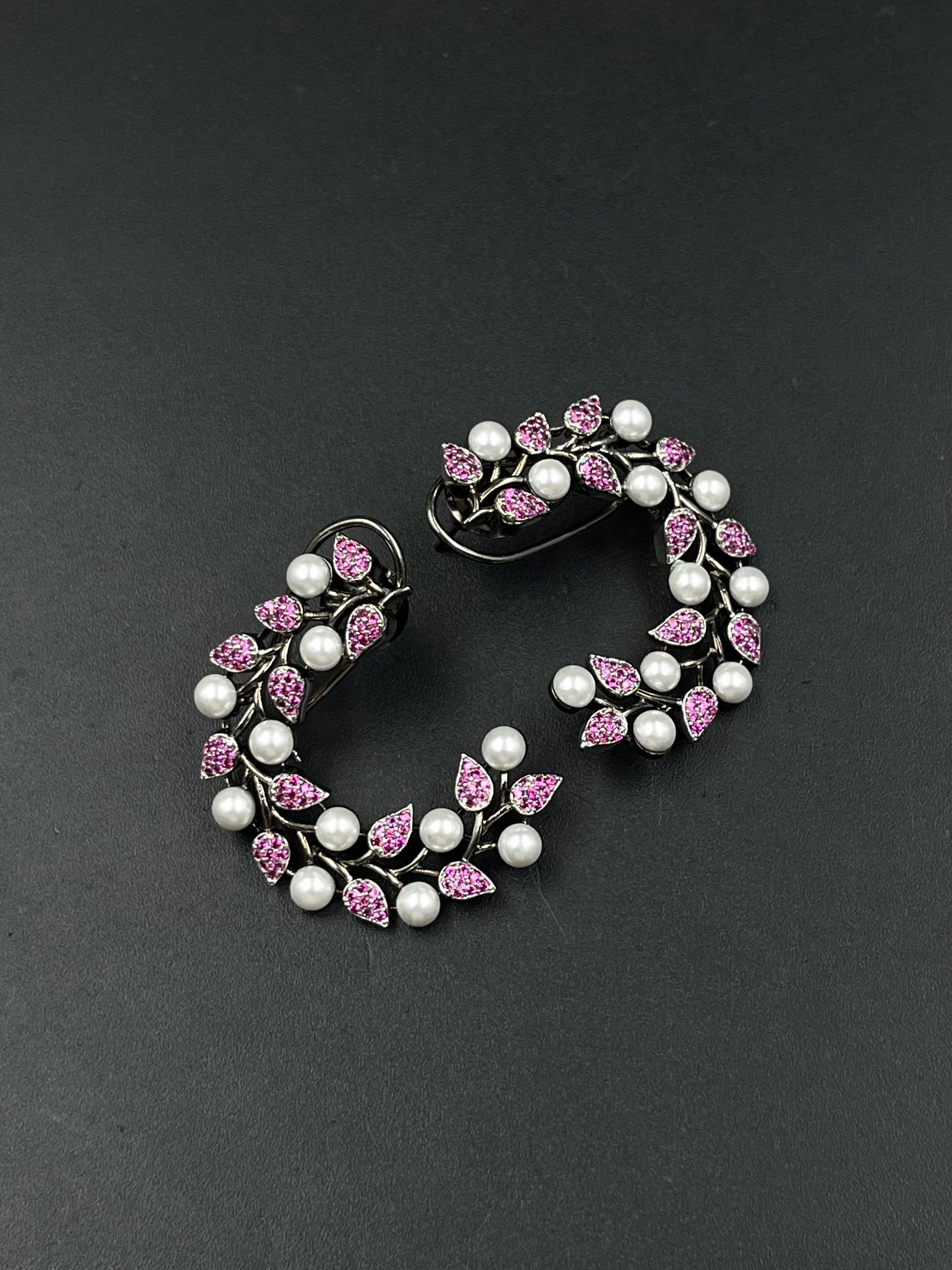 WIYA EARRING