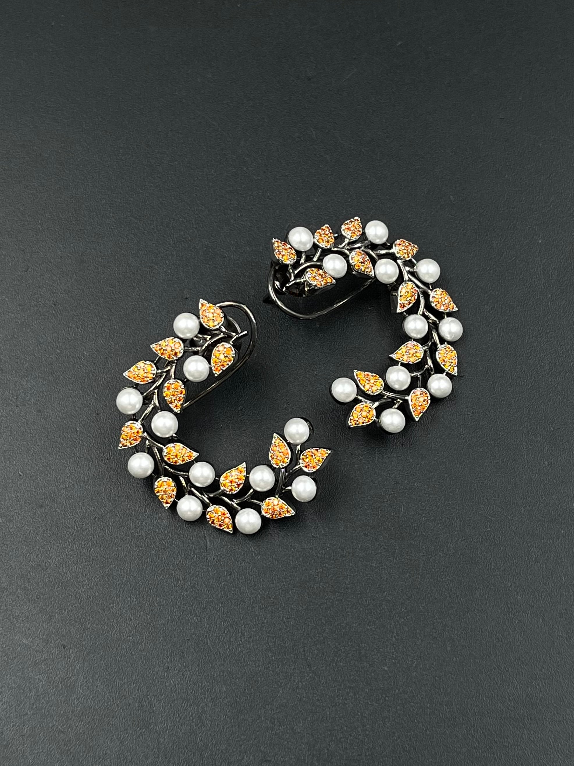 WIYA EARRING