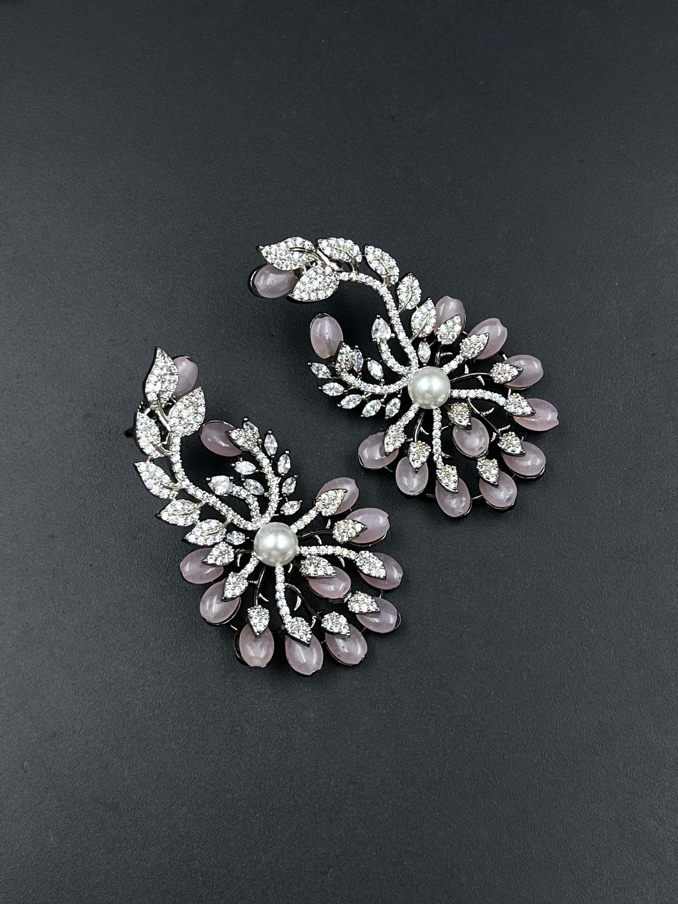 QIYA EARRING