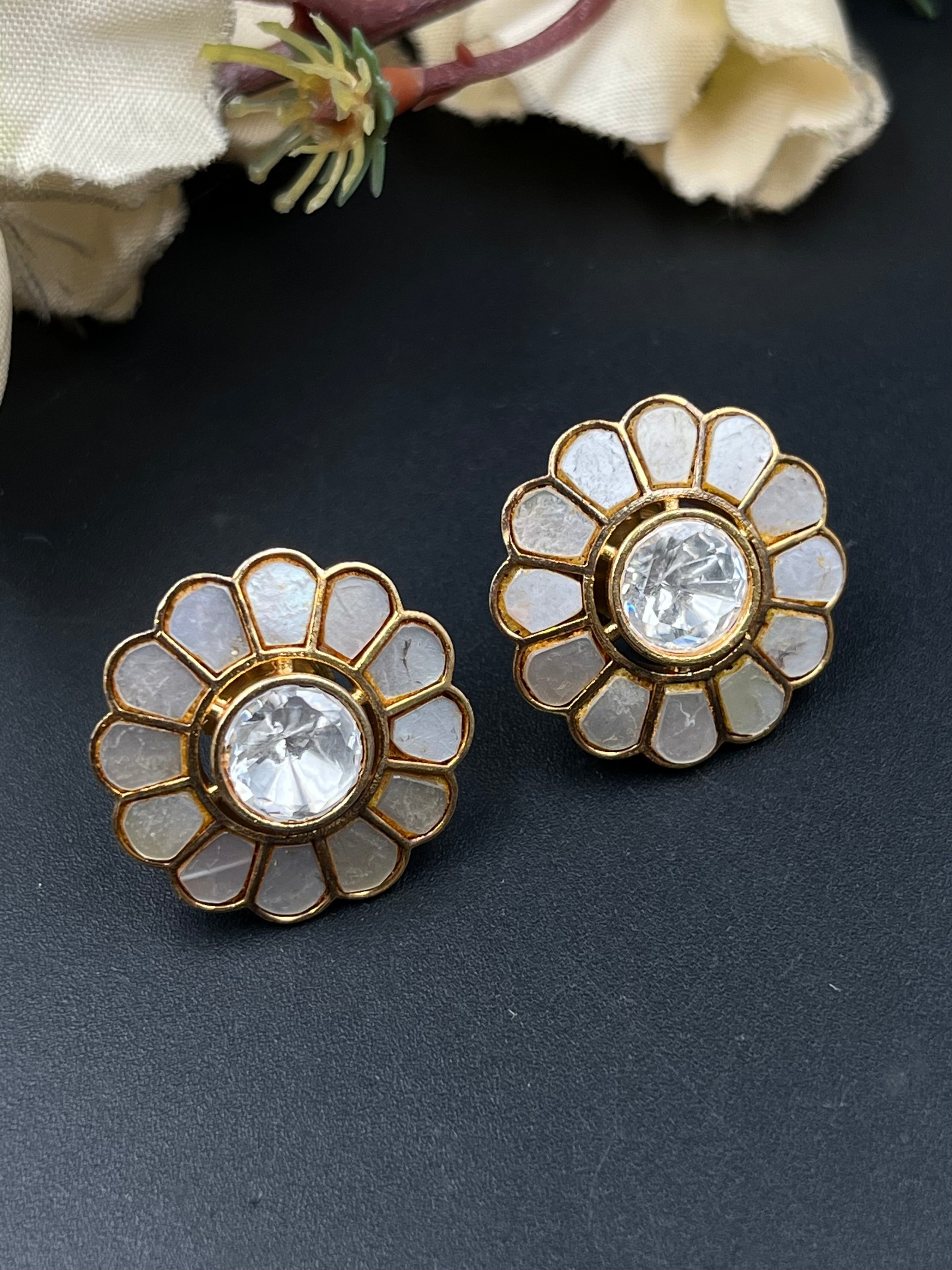 BIYA PENDANT