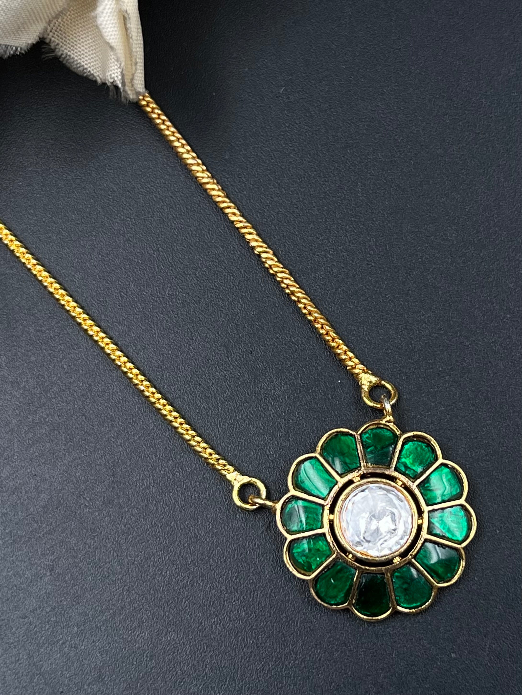 BIYA PENDANT