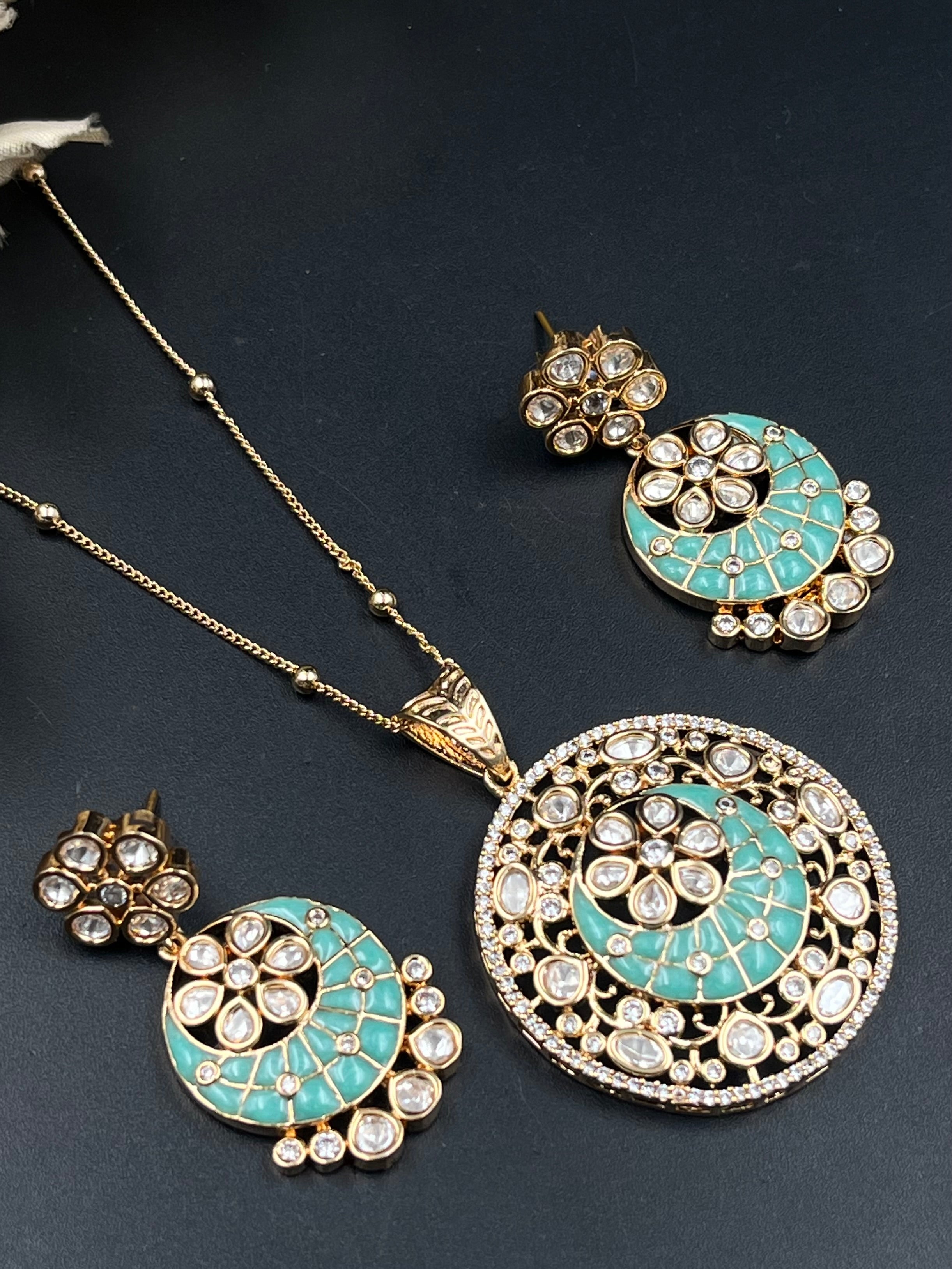 WIYA PENDANT