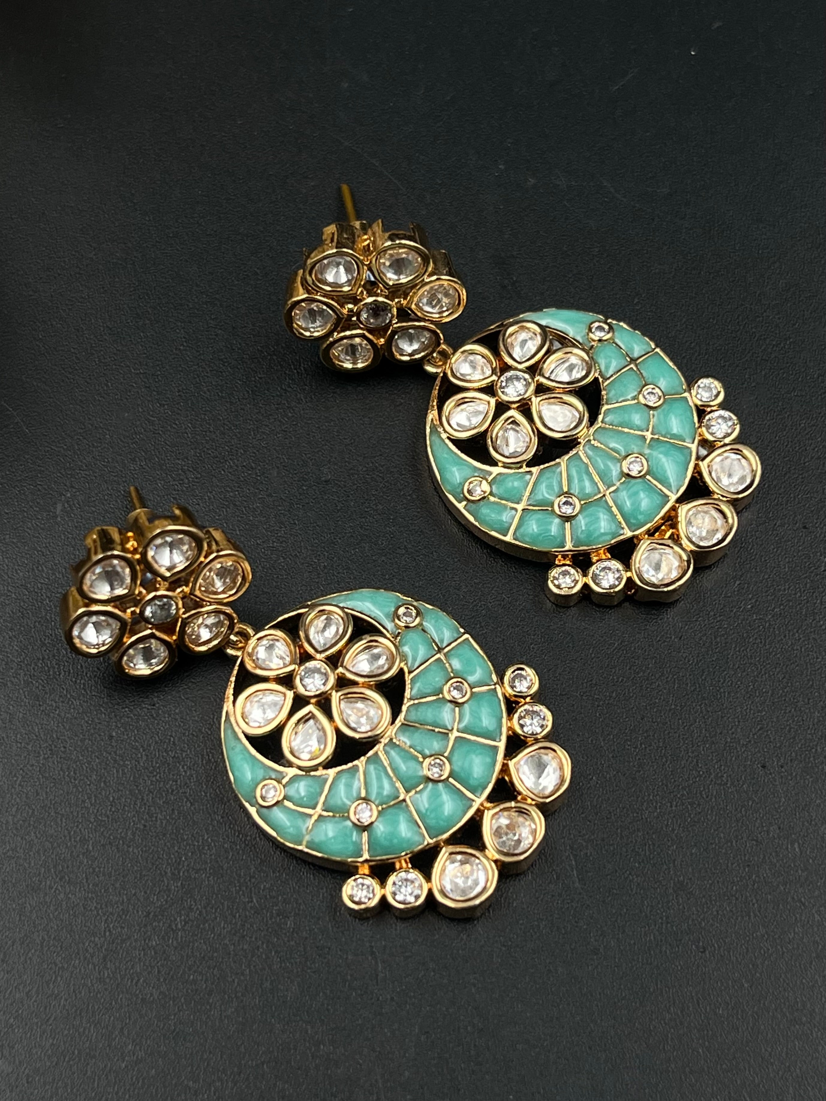 WIYA PENDANT