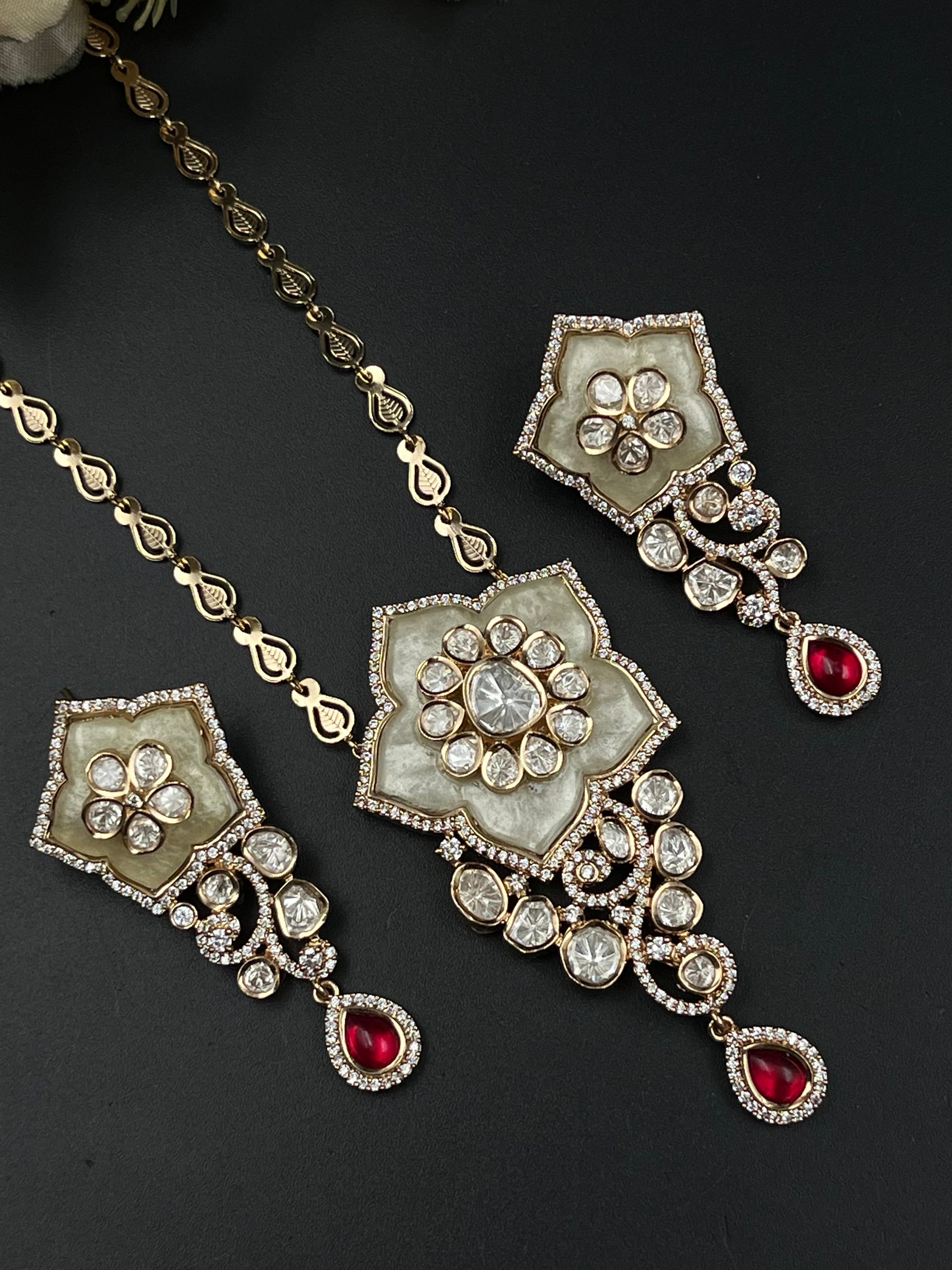 OIYA PENDANT