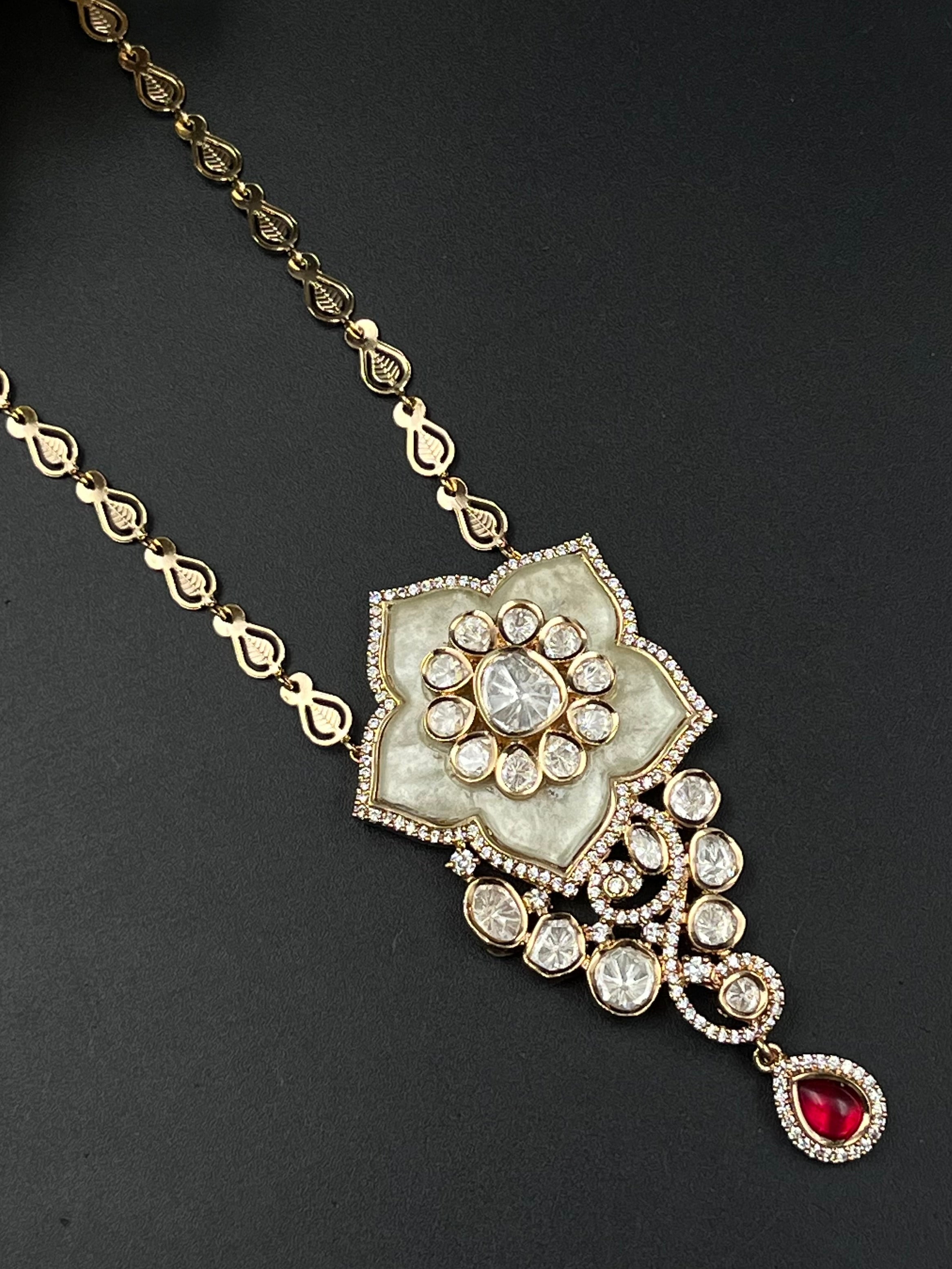 OIYA PENDANT