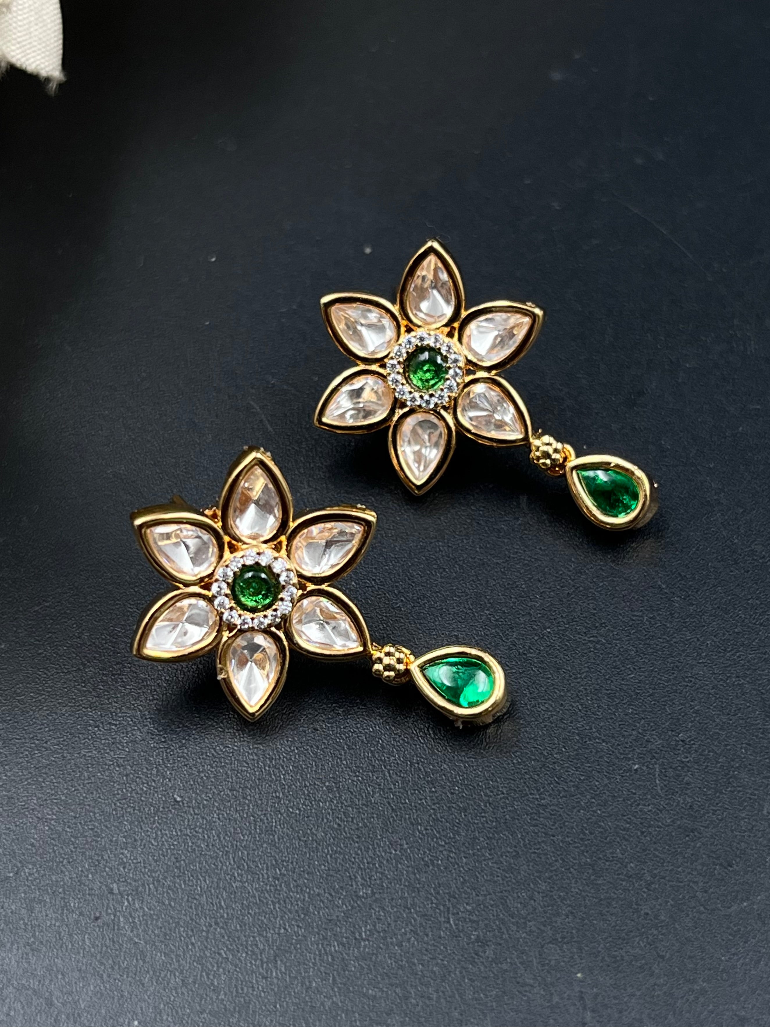 VIYA PENDANT