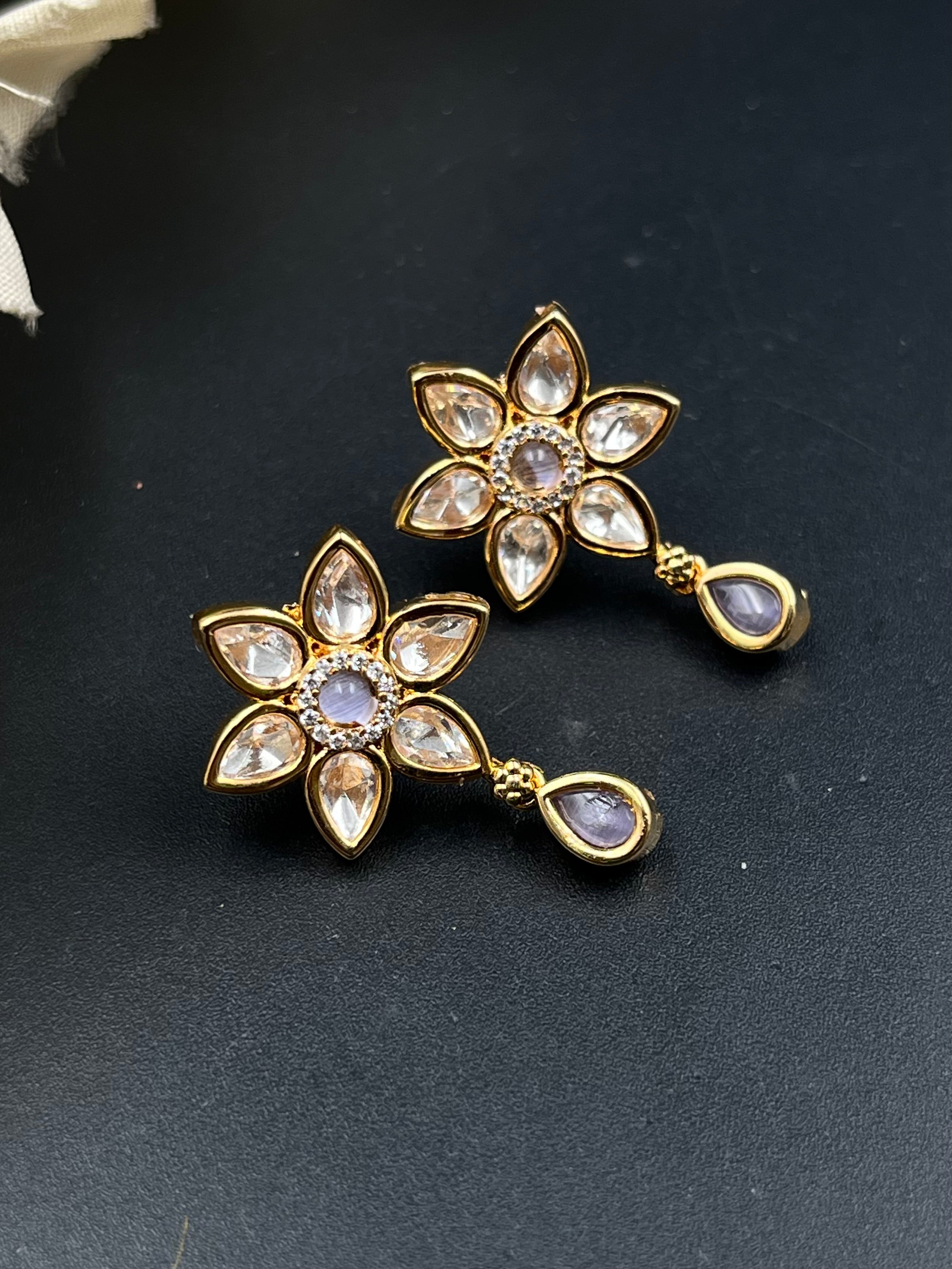 VIYA PENDANT