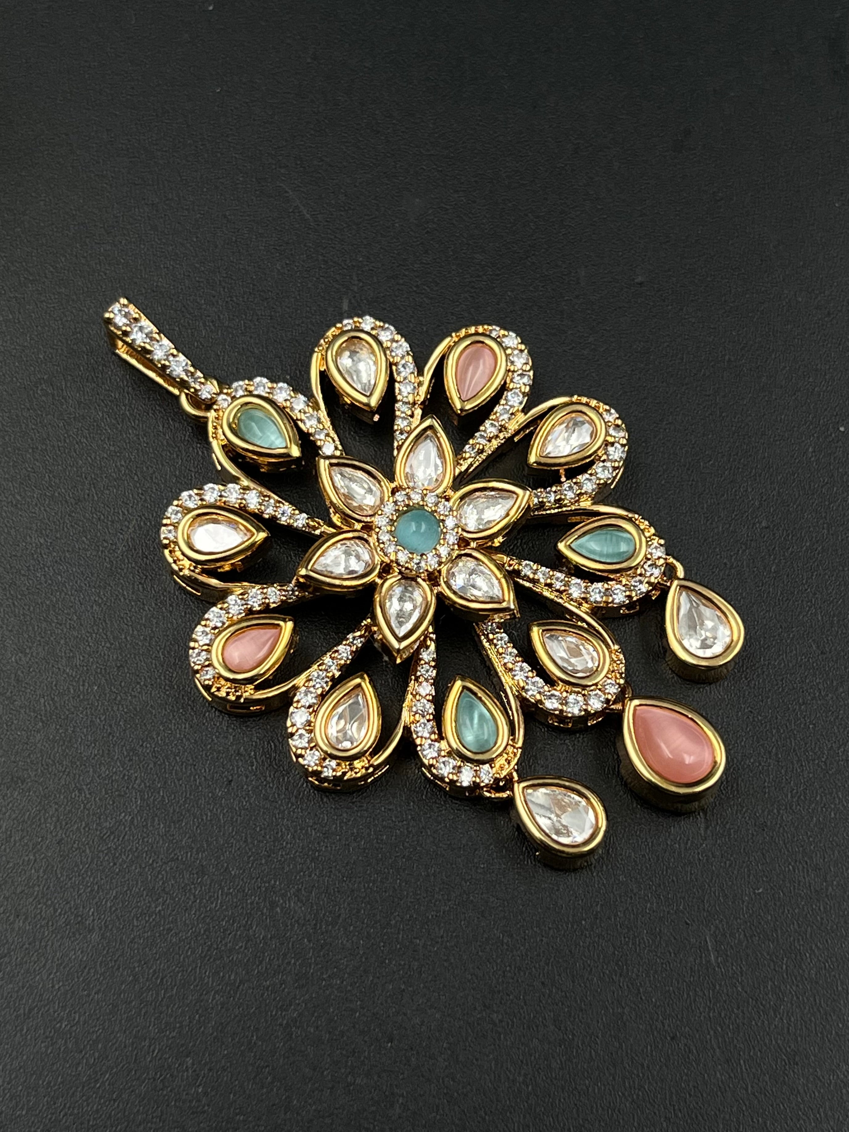 VIYA PENDANT