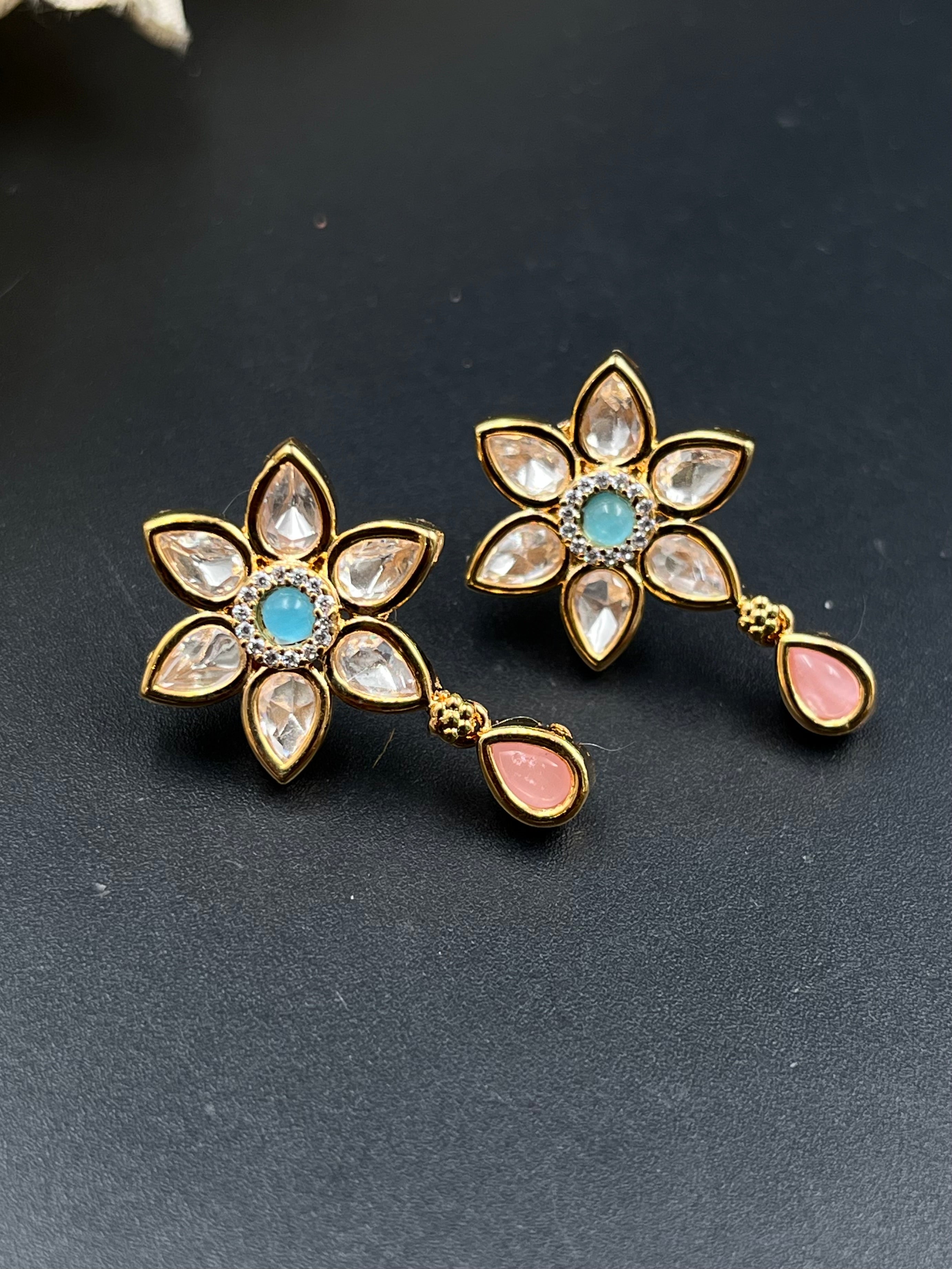VIYA PENDANT