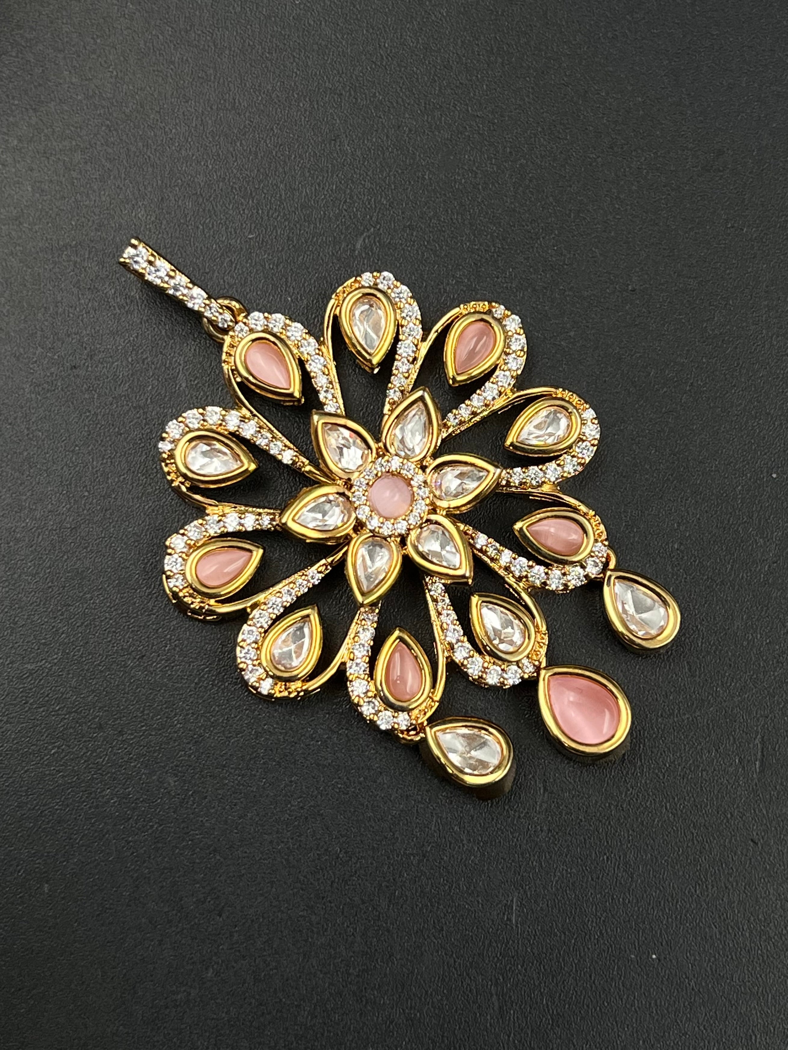 VIYA PENDANT