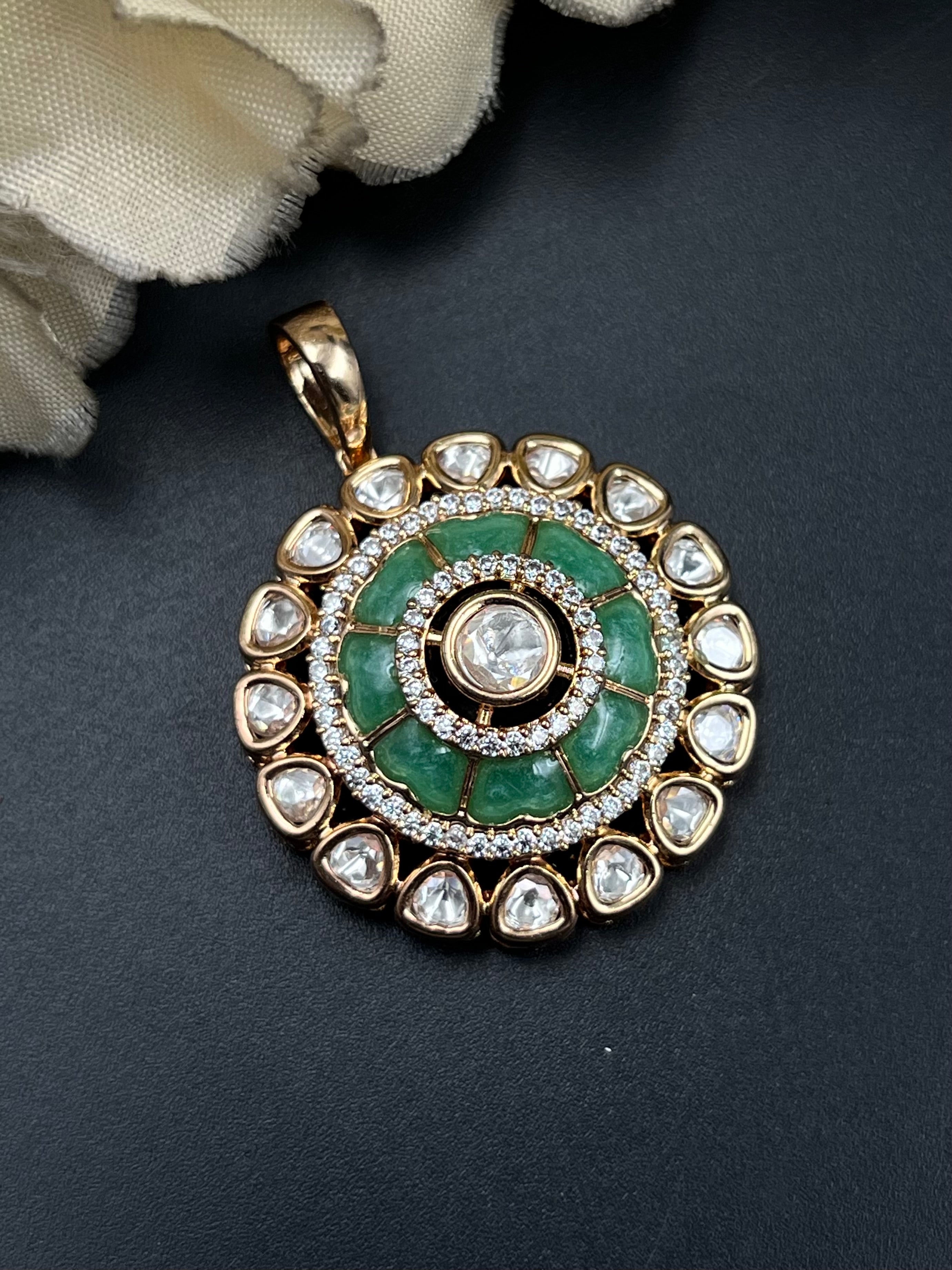 AIYA PENDANT