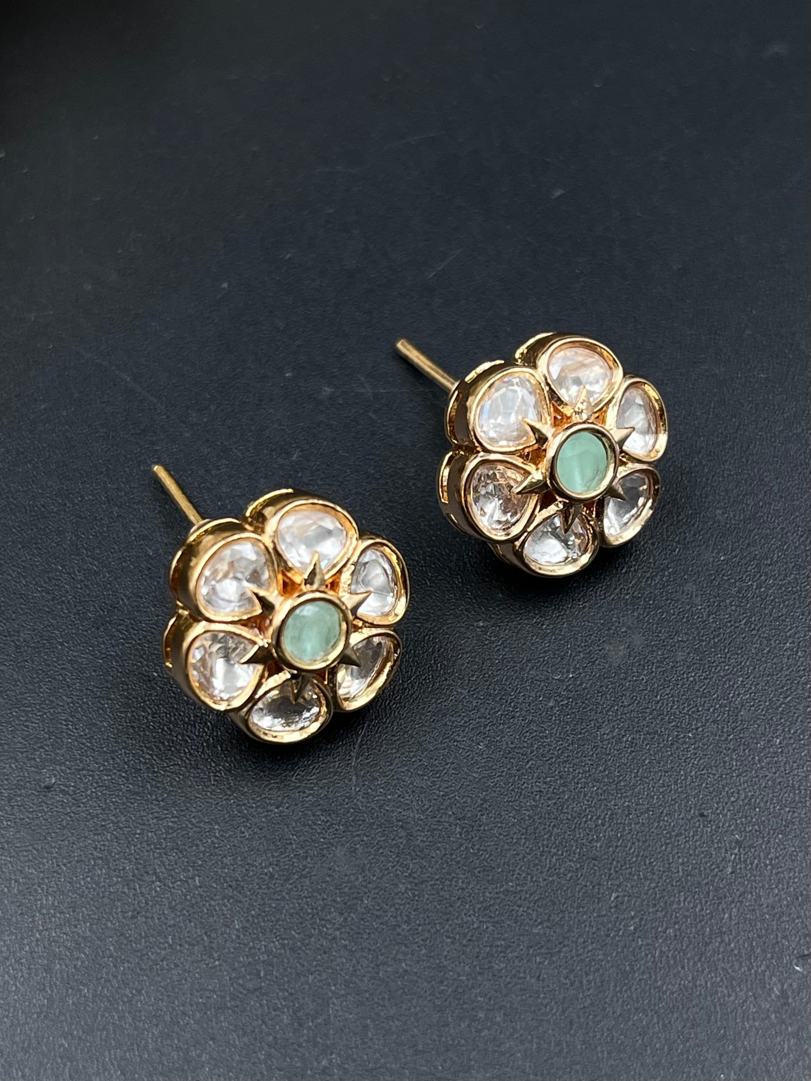 HIYAS PENDANT