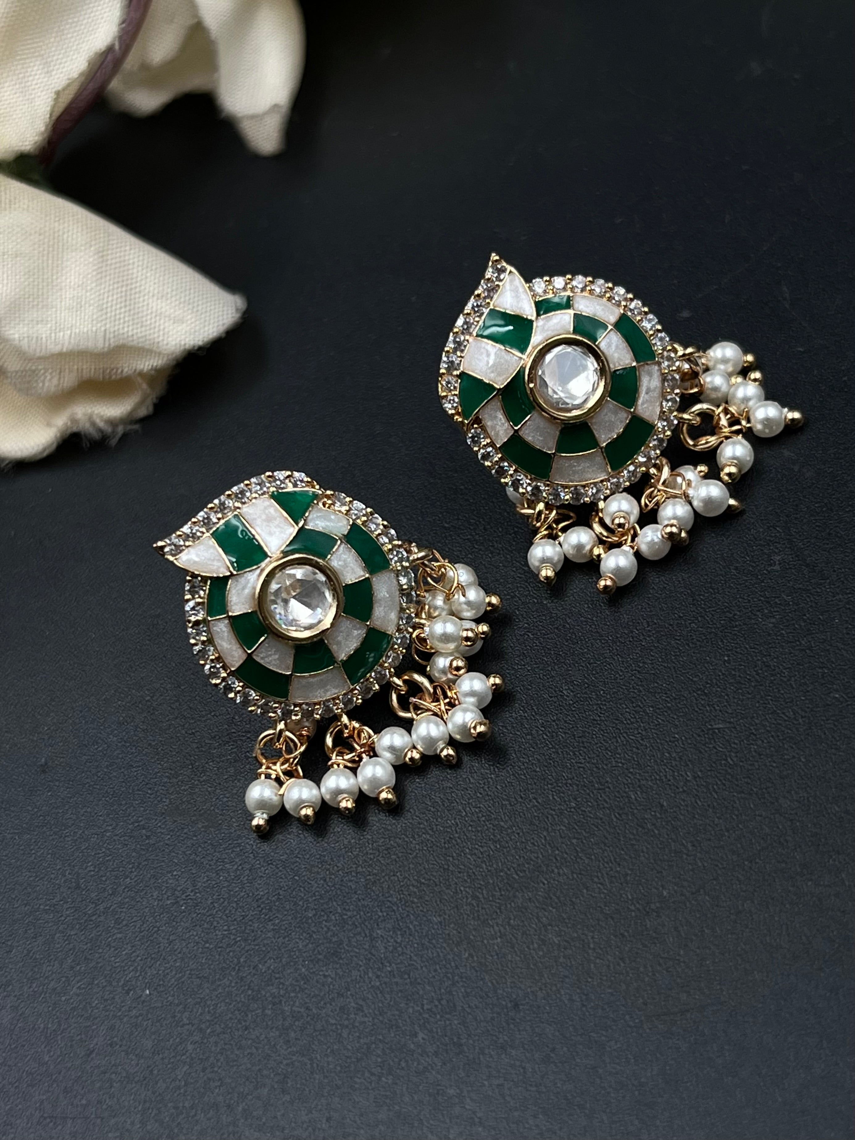 DIYAS PENDANT