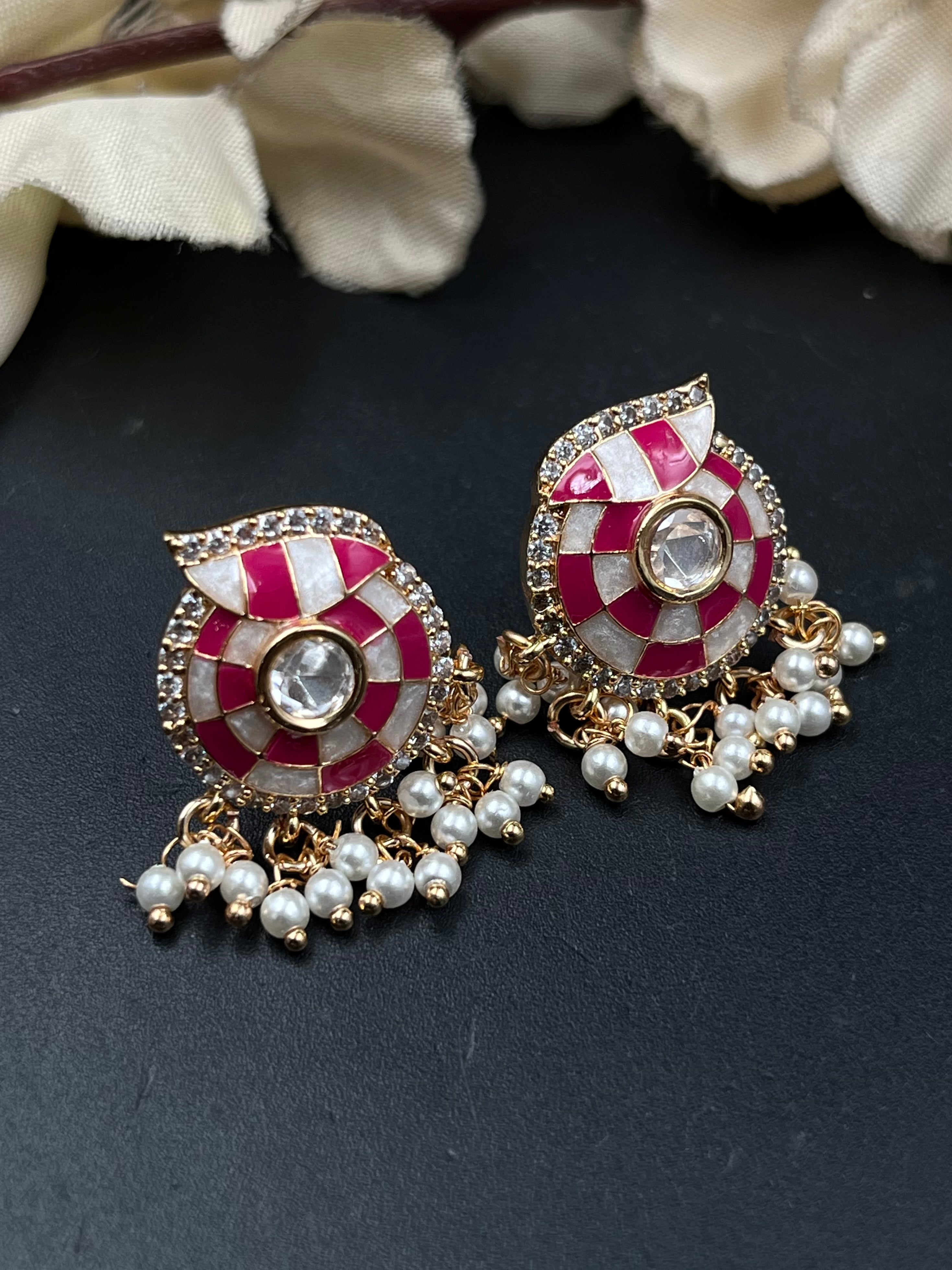 DIYAS PENDANT