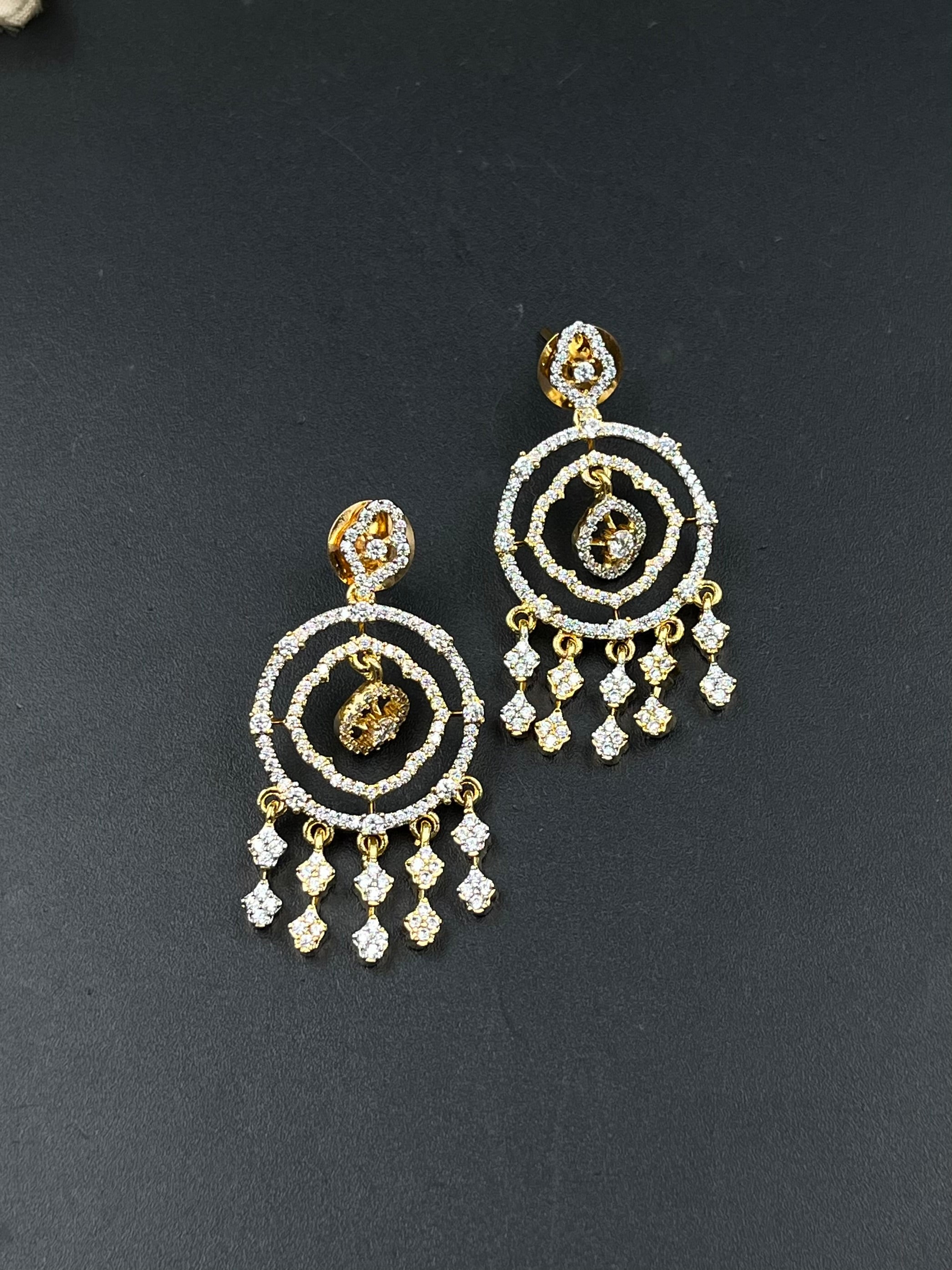 WIYAS EARRING