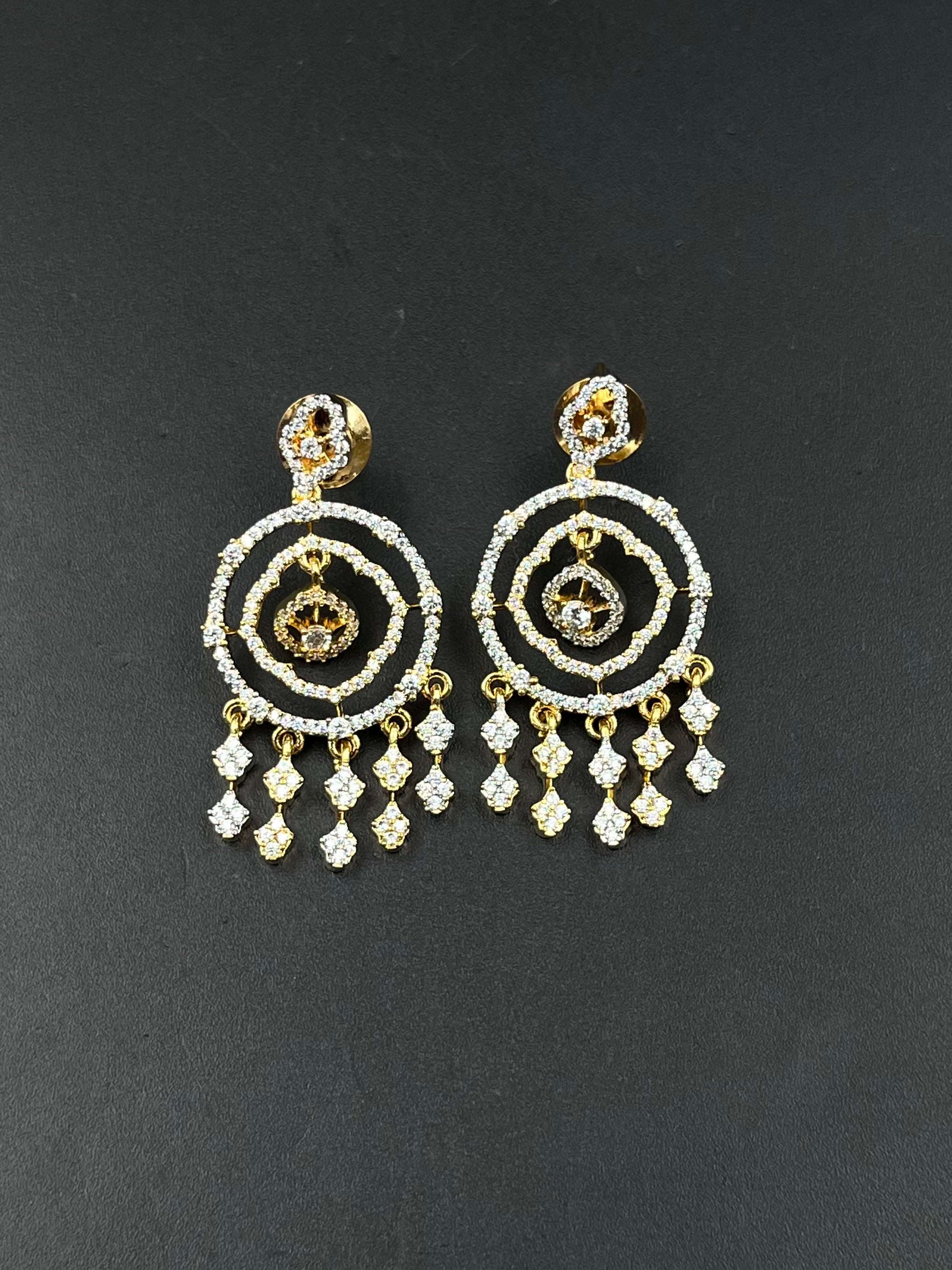 WIYAS EARRING