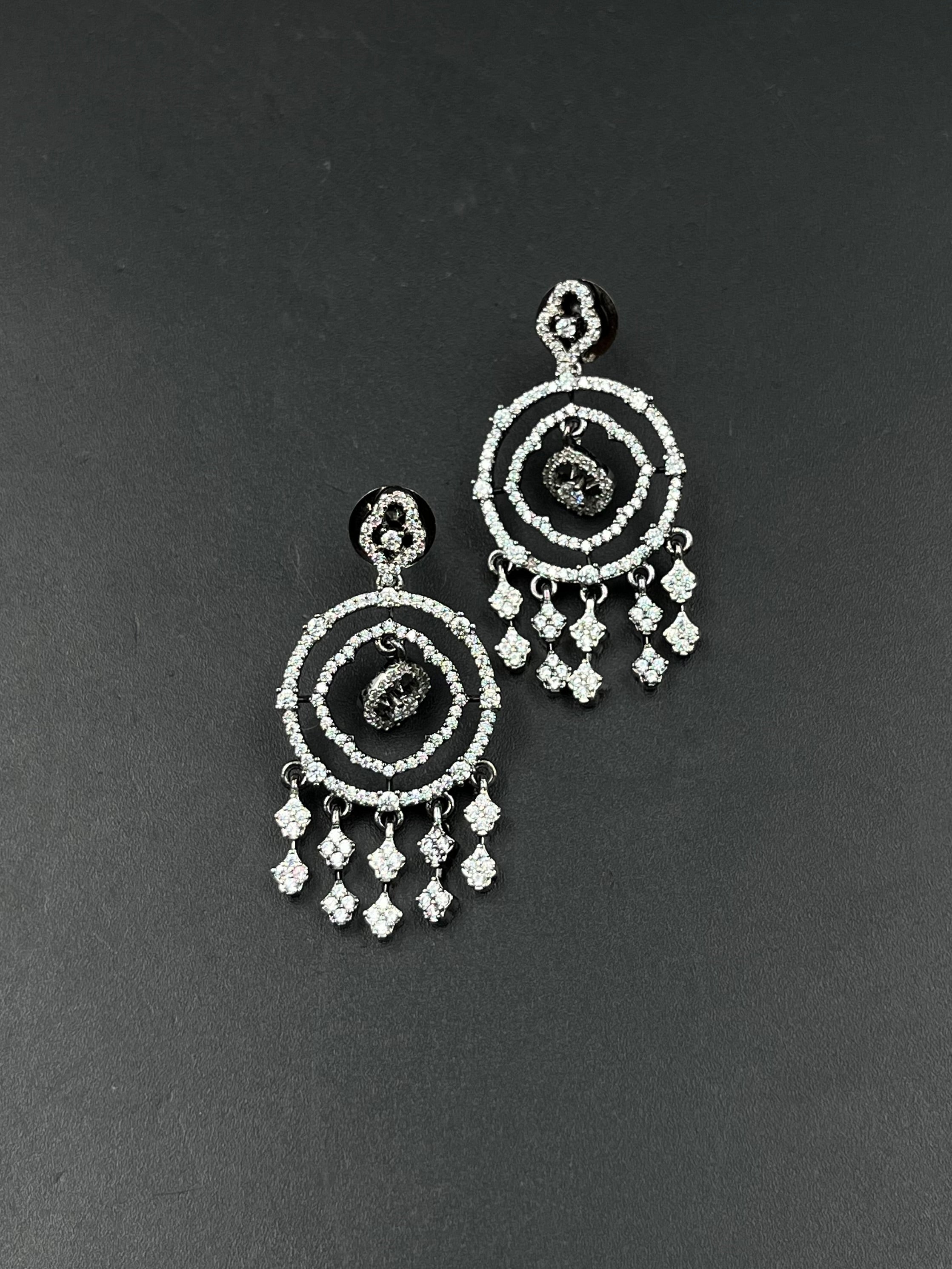 WIYAS EARRING