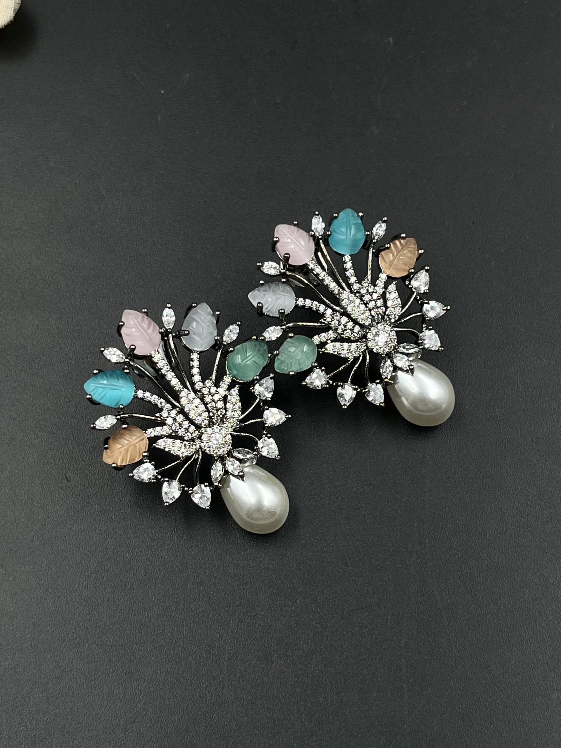 GARVI EARRING