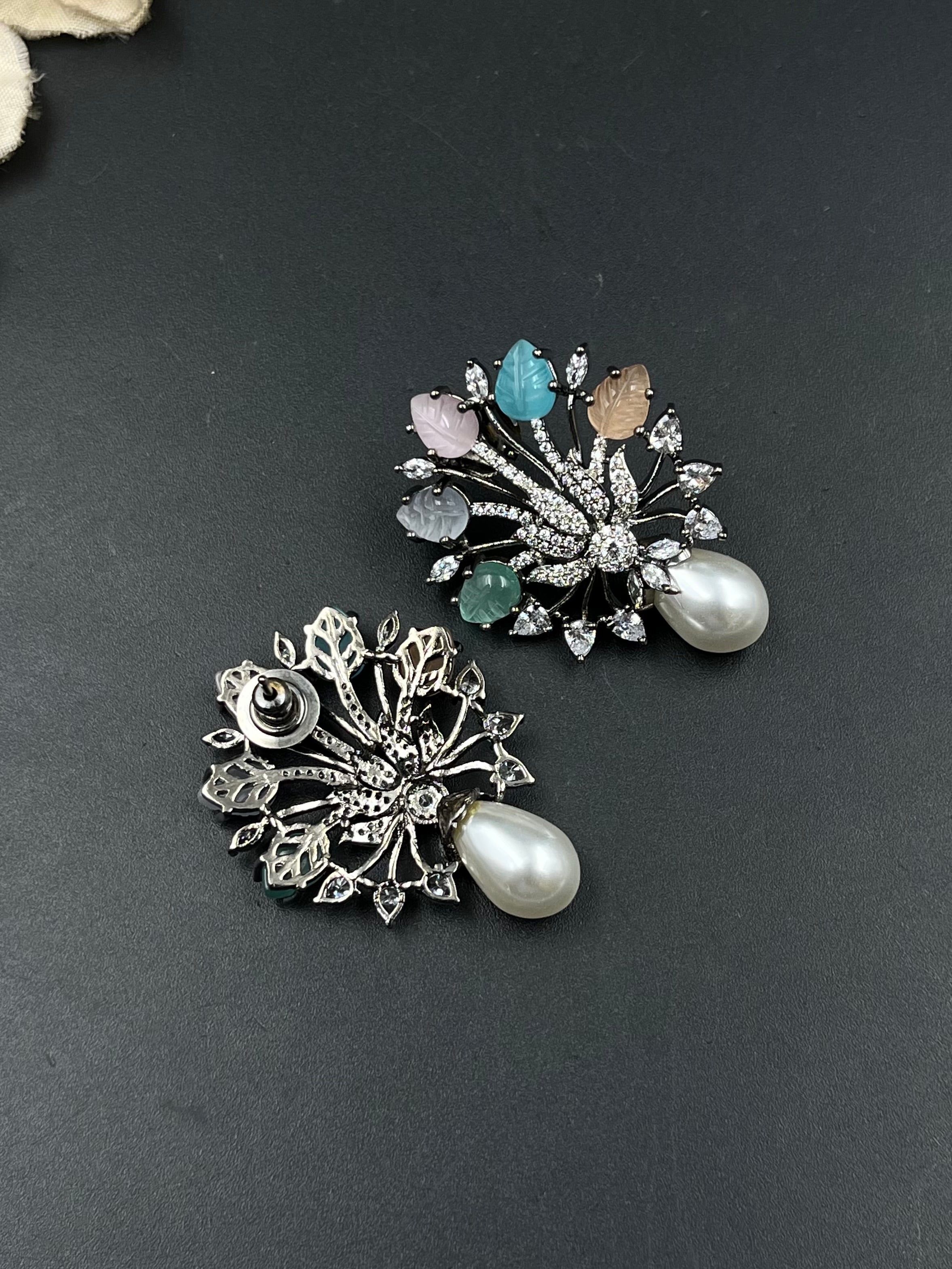 GARVI EARRING