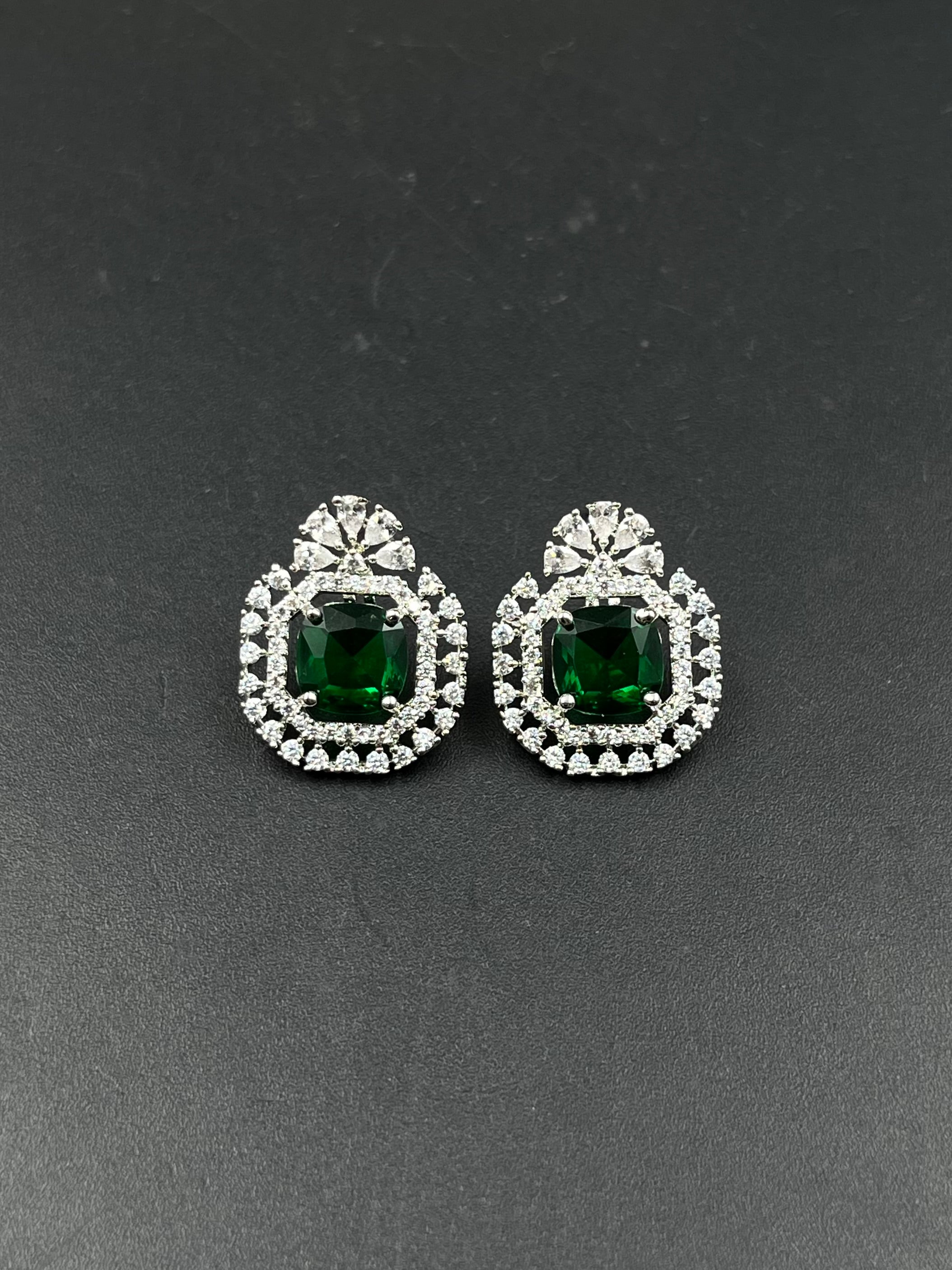 HINA EARRING