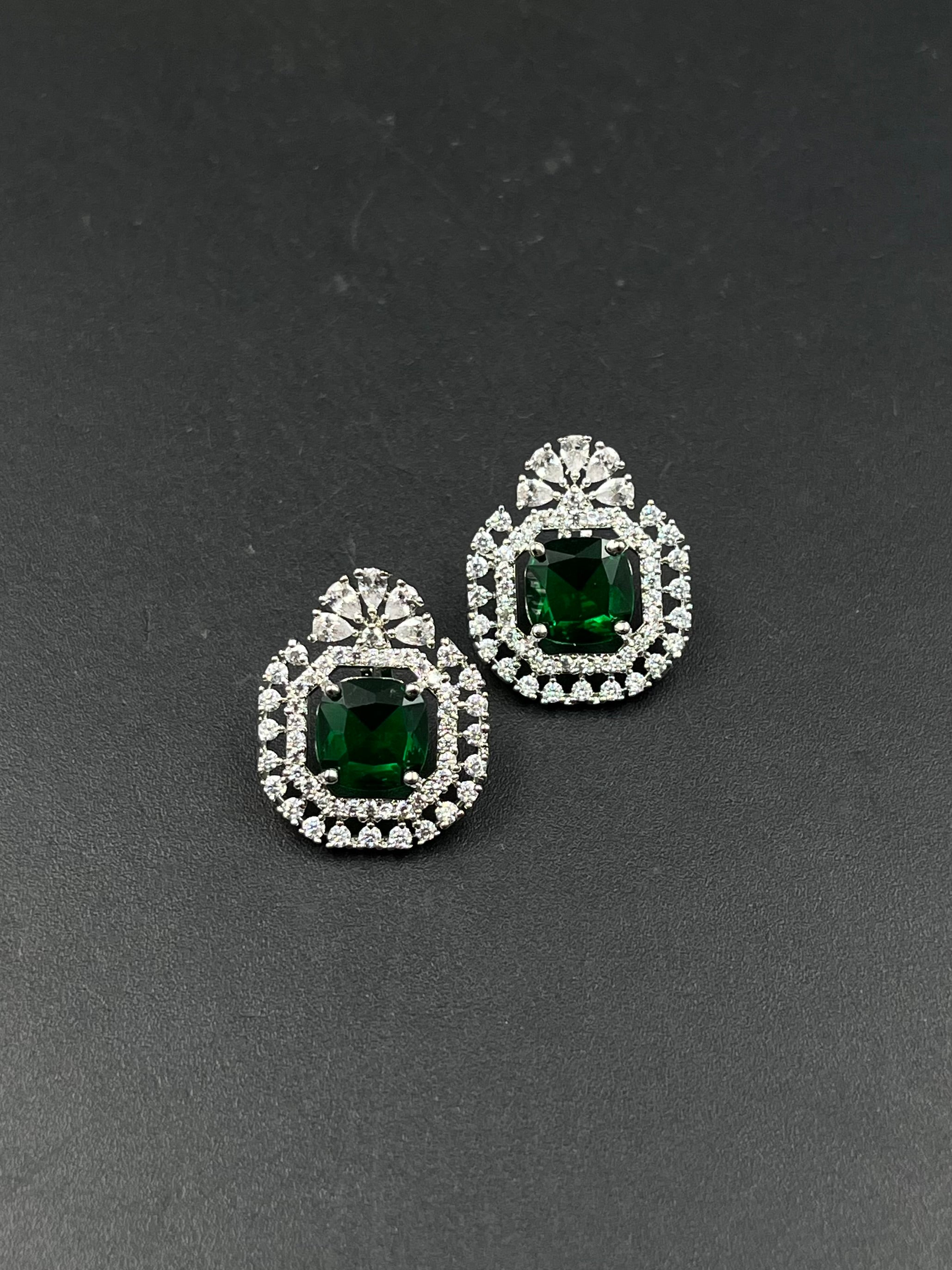 HINA EARRING