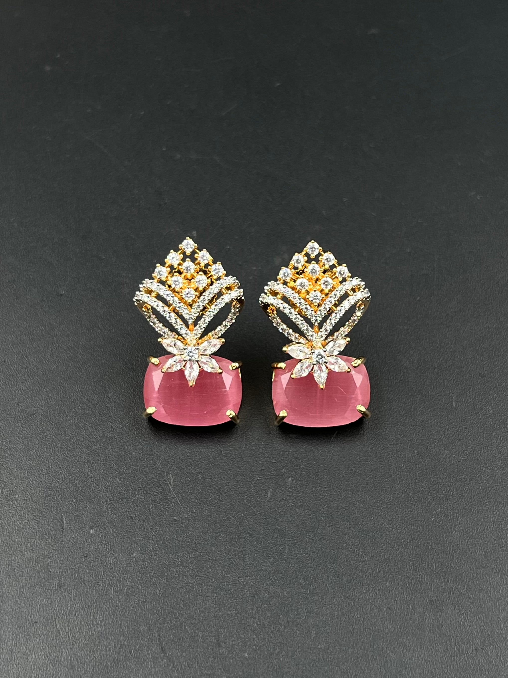 IYAS EARRING