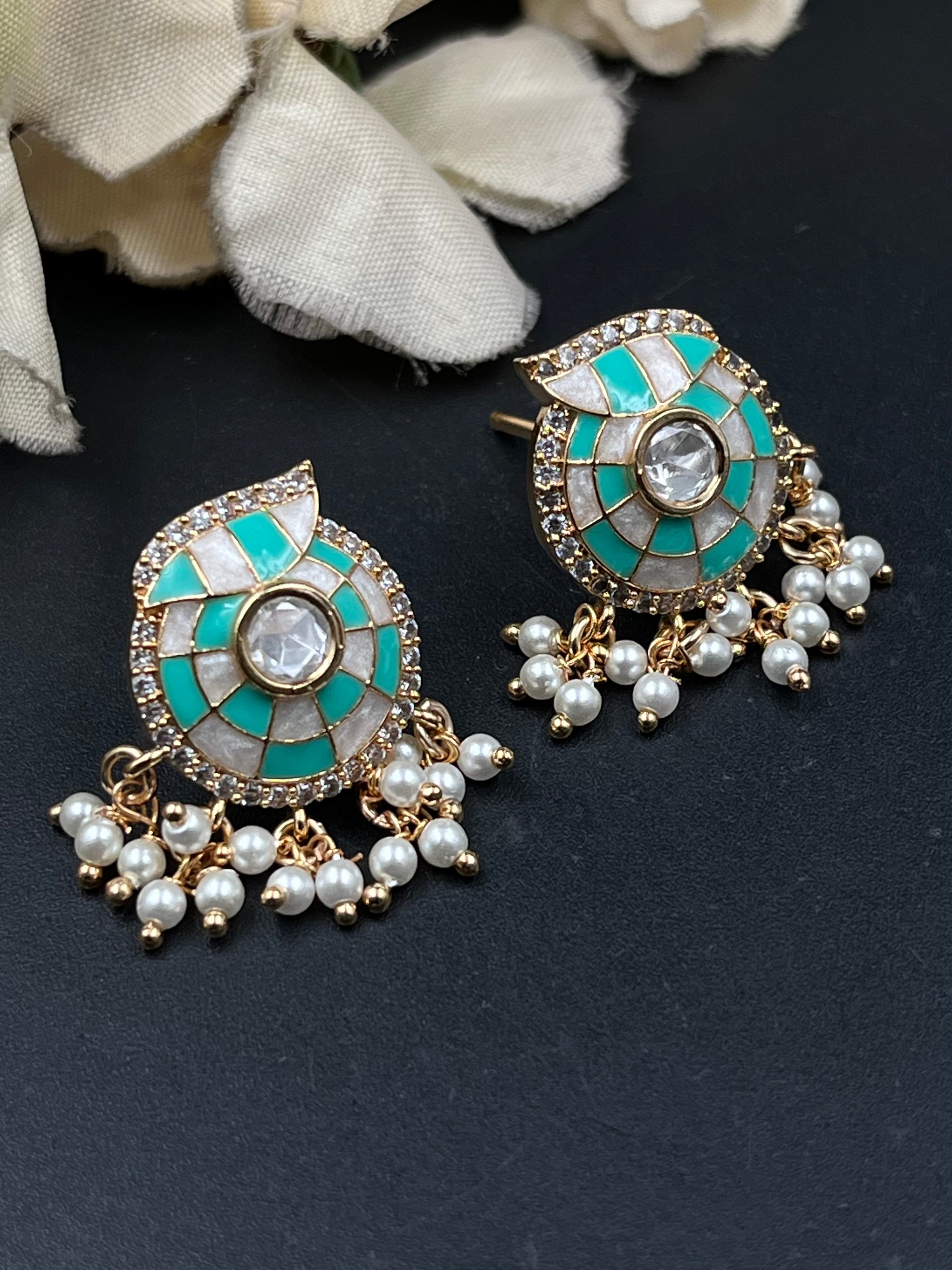 DIYAS PENDANT