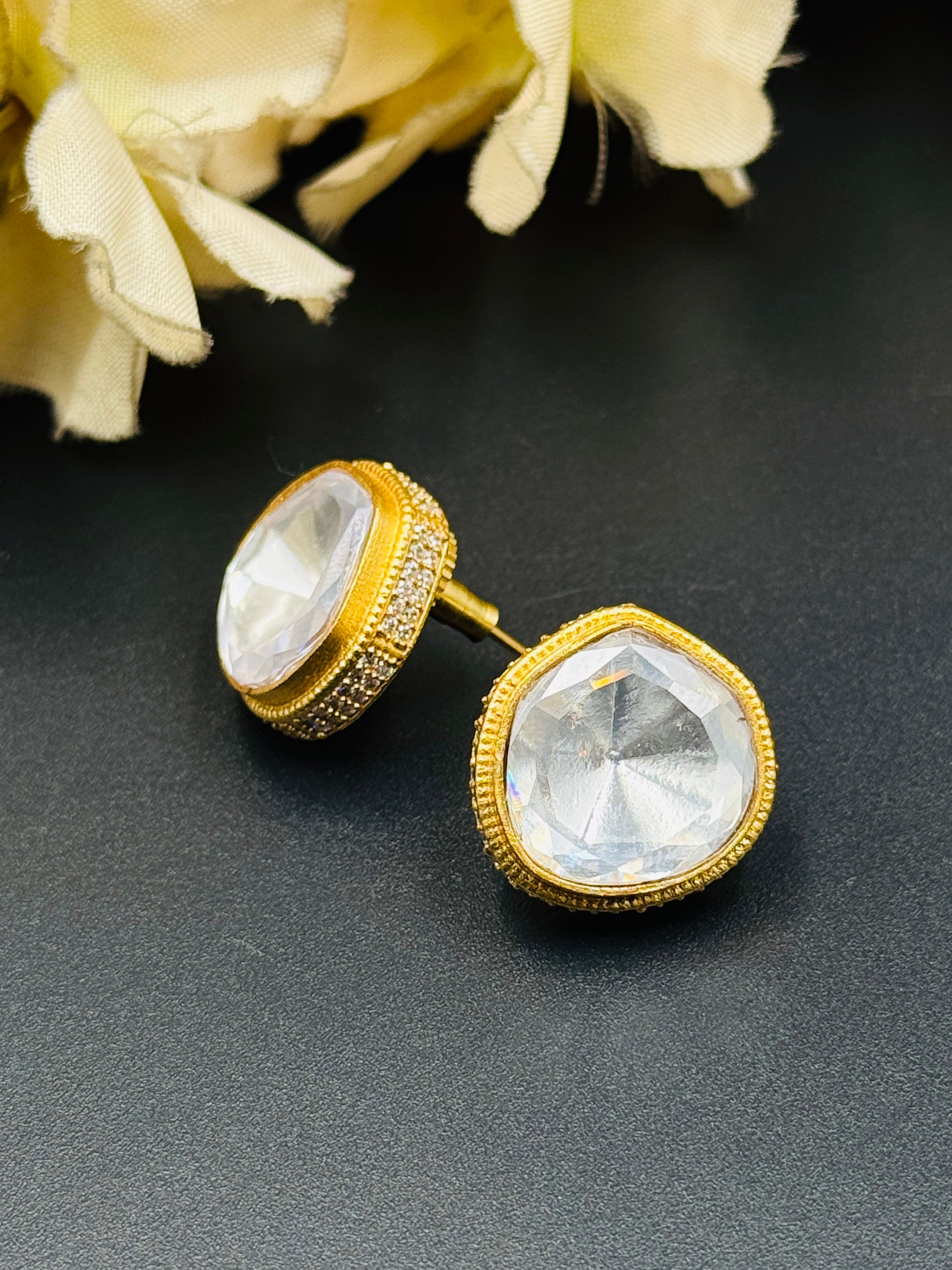 SAI EARRINGS