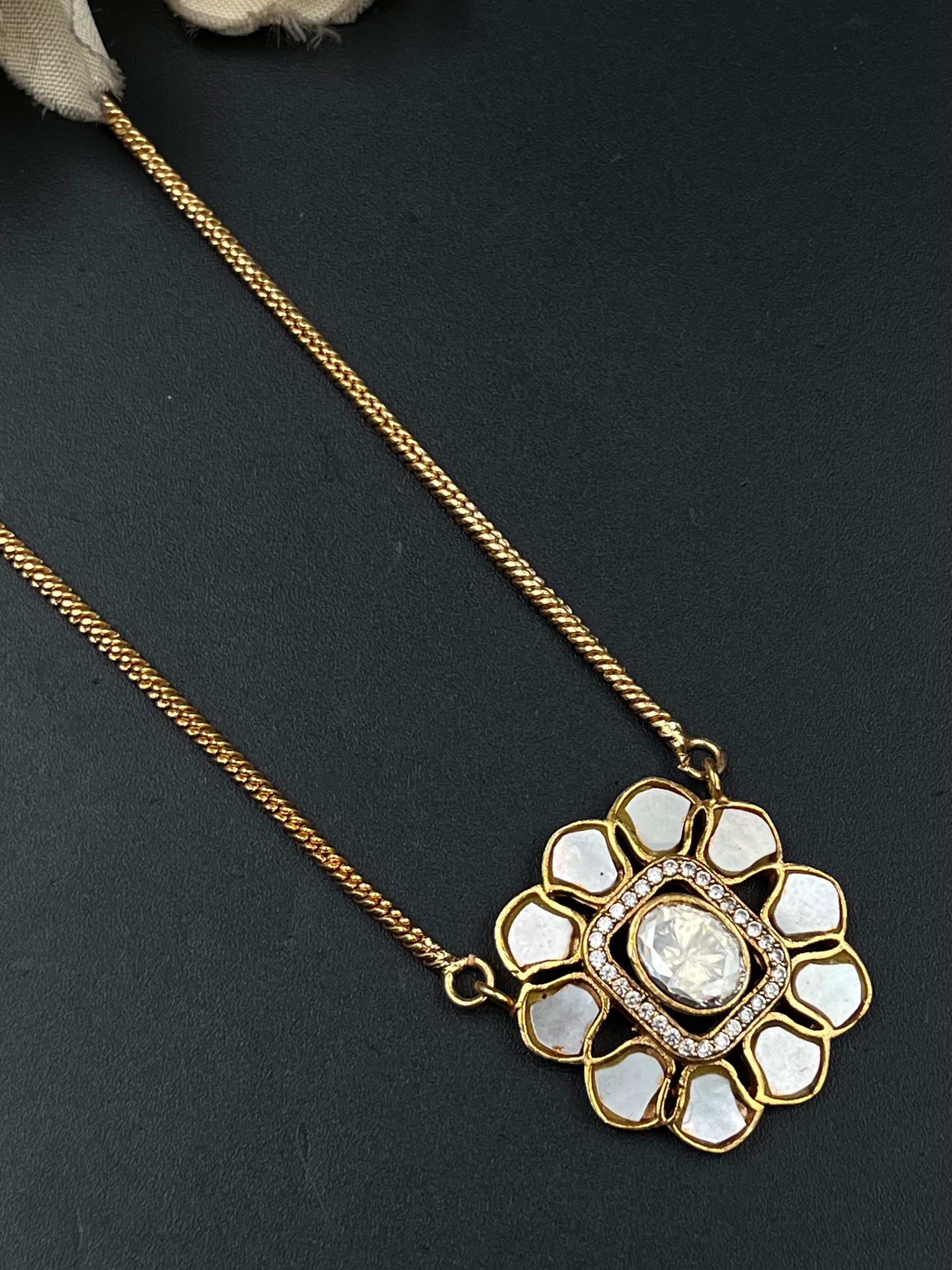 KIYAS PENDANT