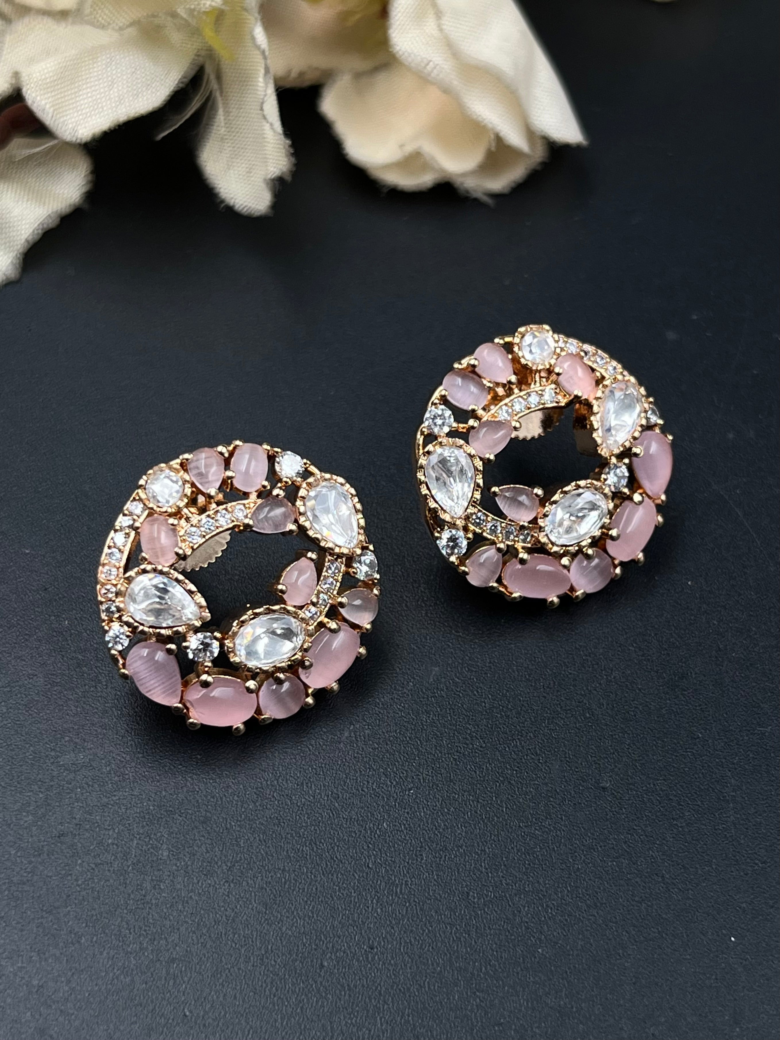 MIYAS PENDANT