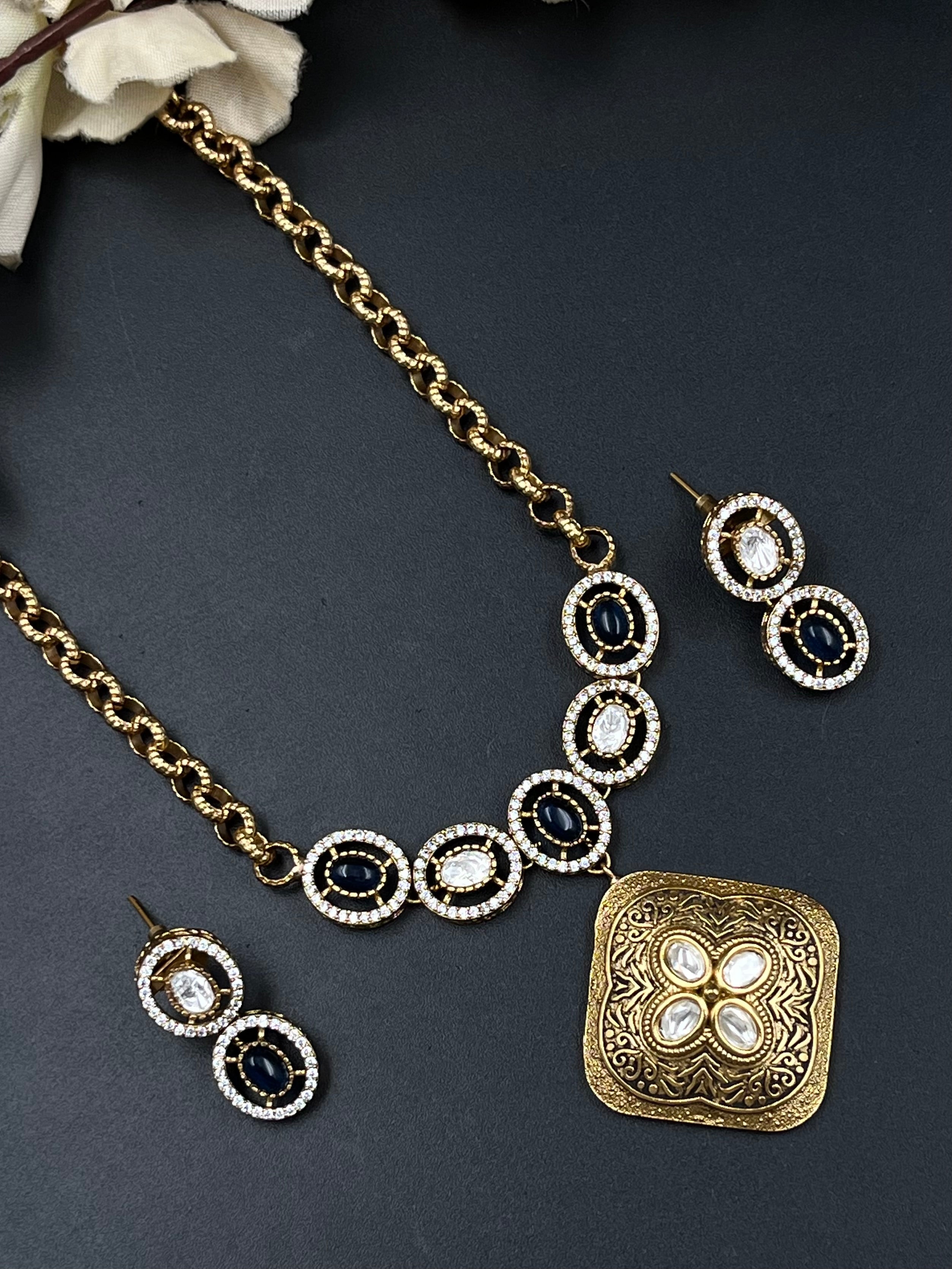 LIO PENDANT