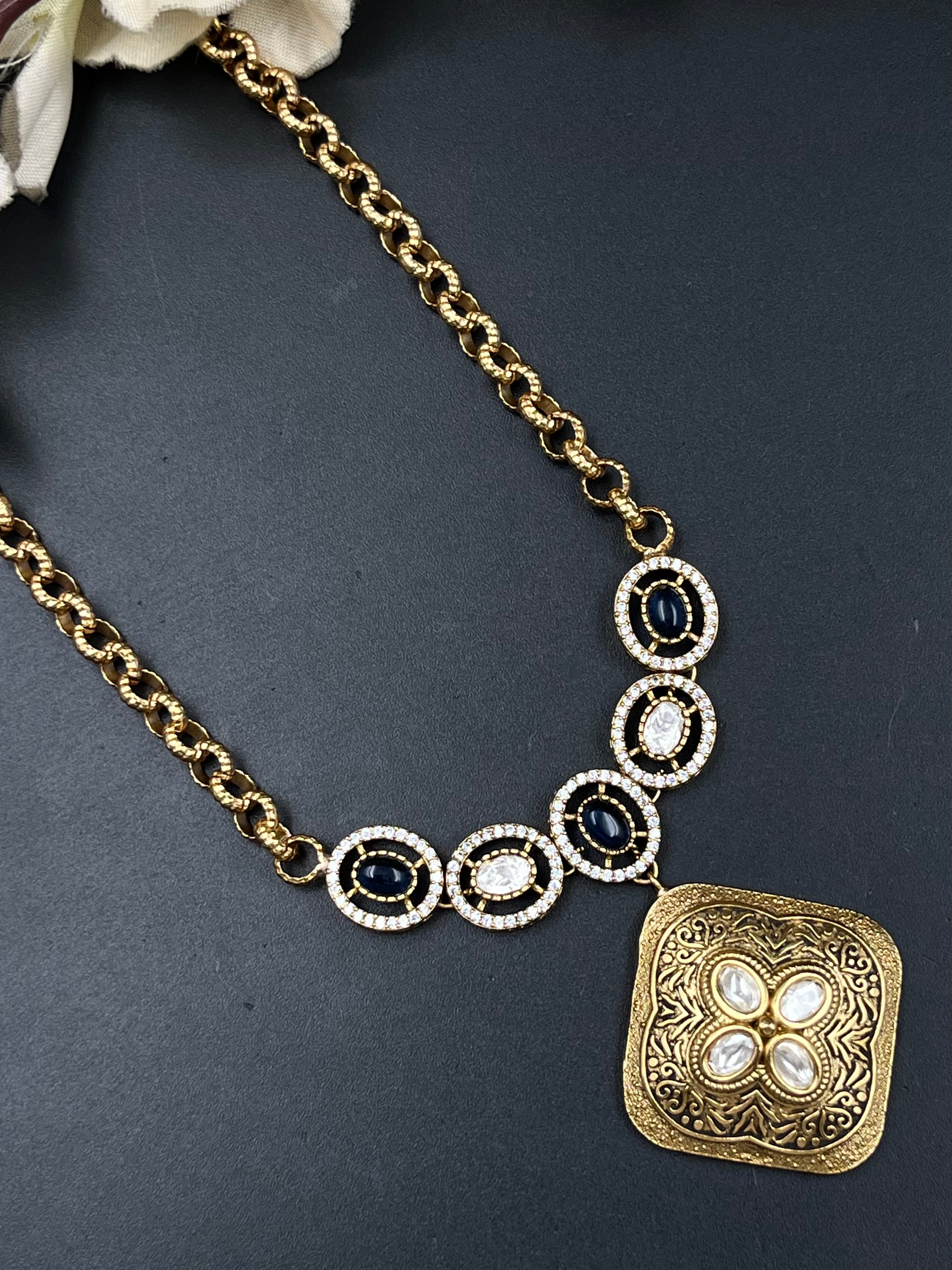 LIO PENDANT