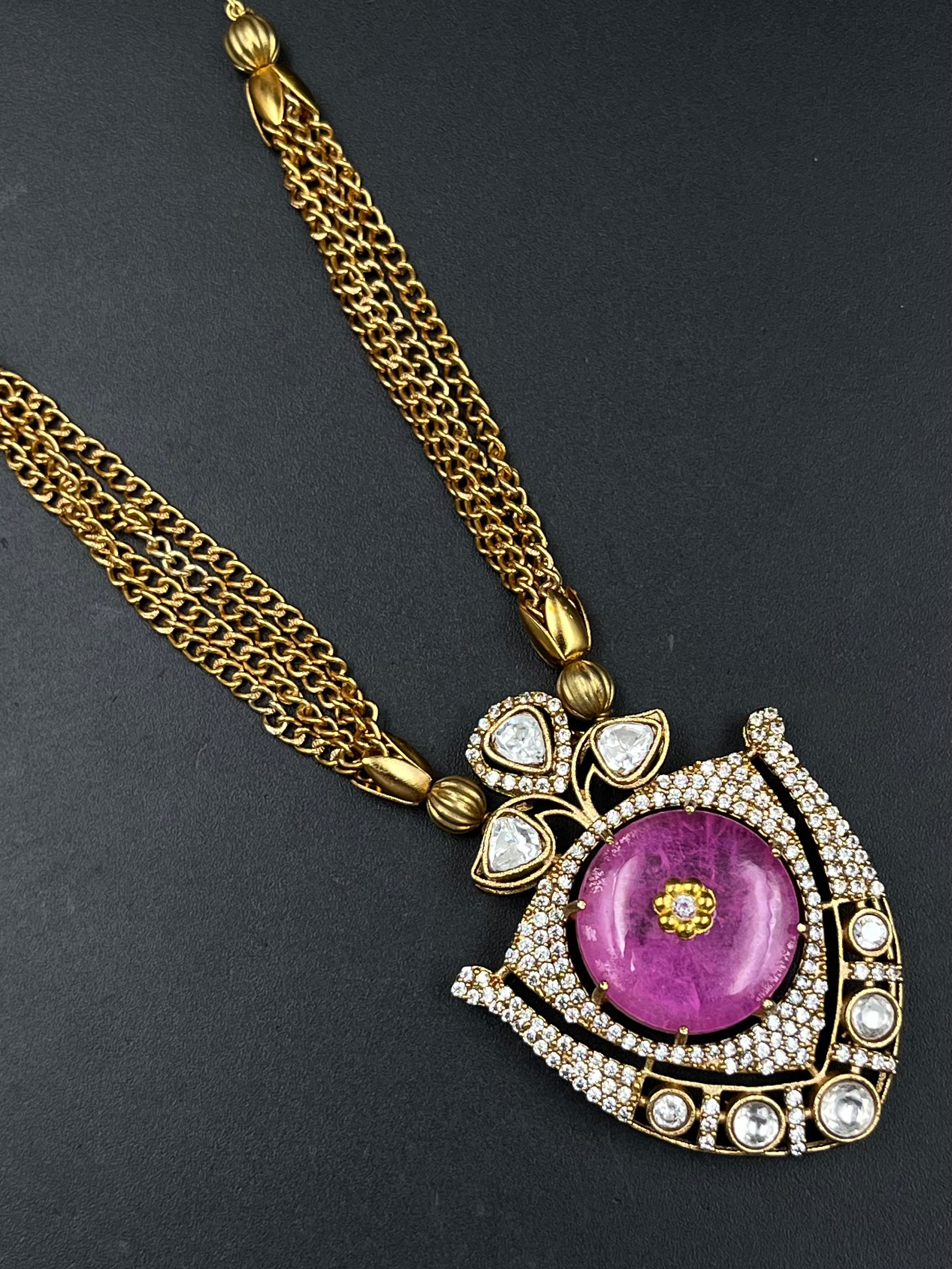 WIYA PENDANT