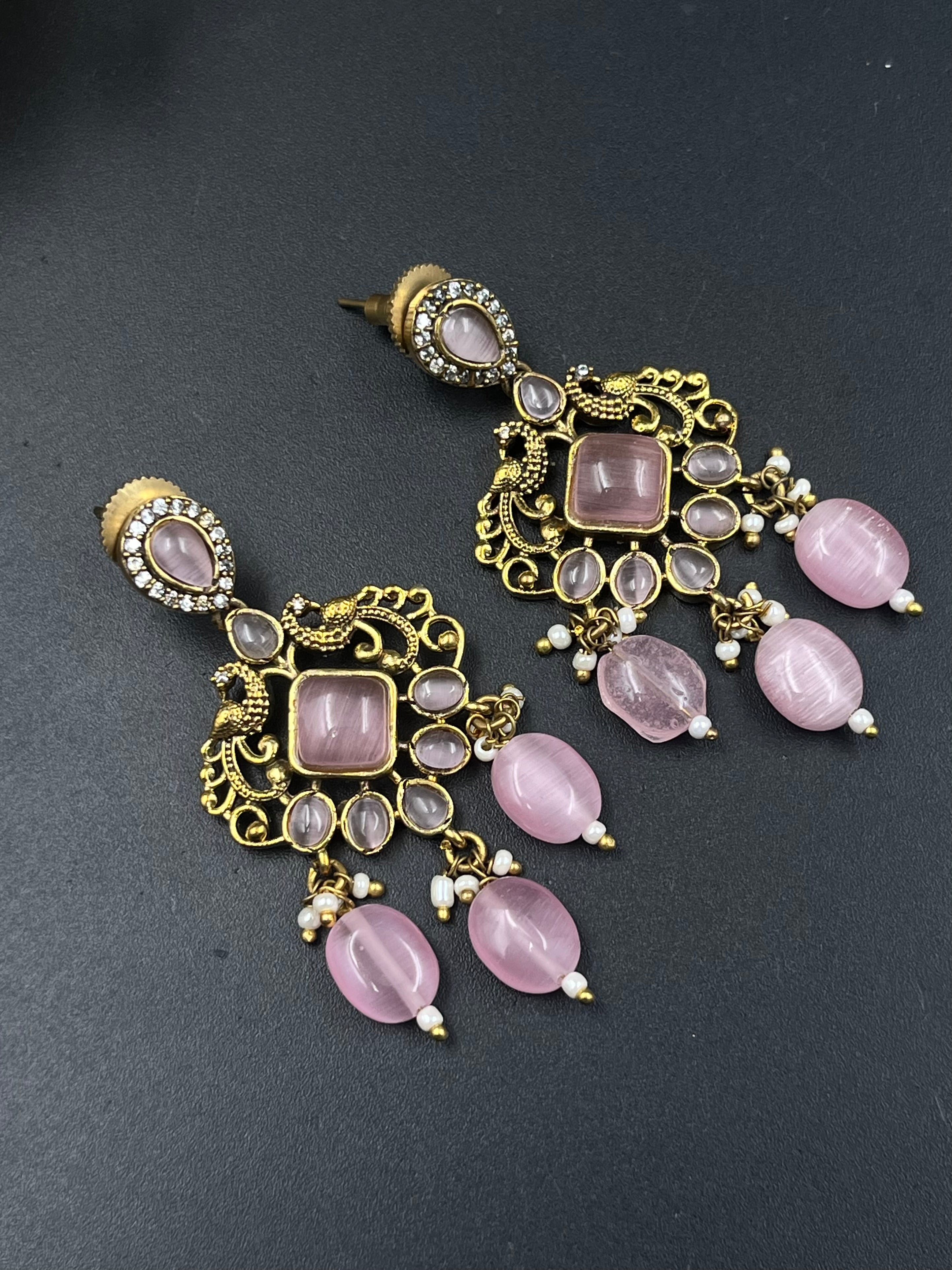 JIYA PENDANT