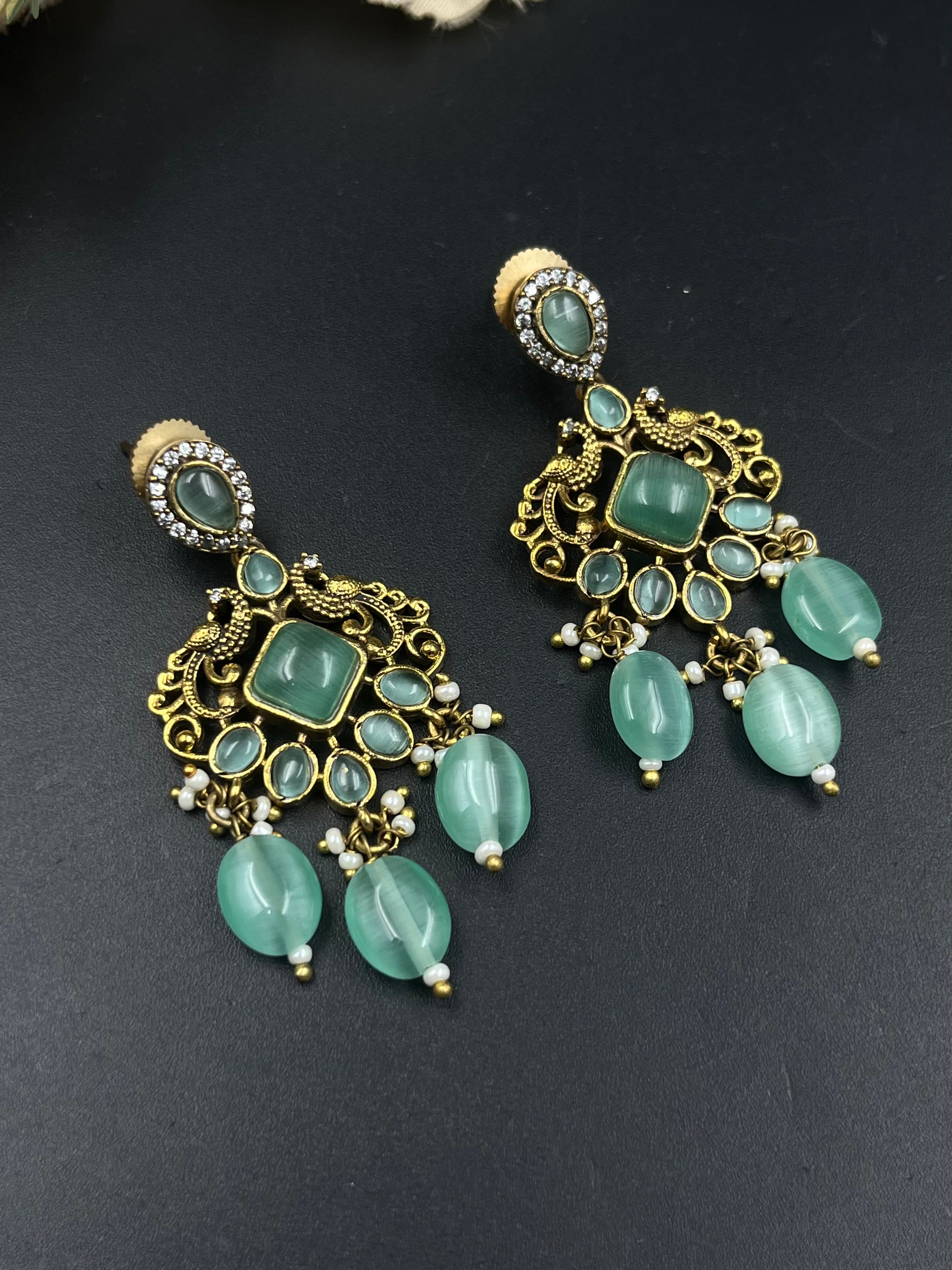 JIYA PENDANT
