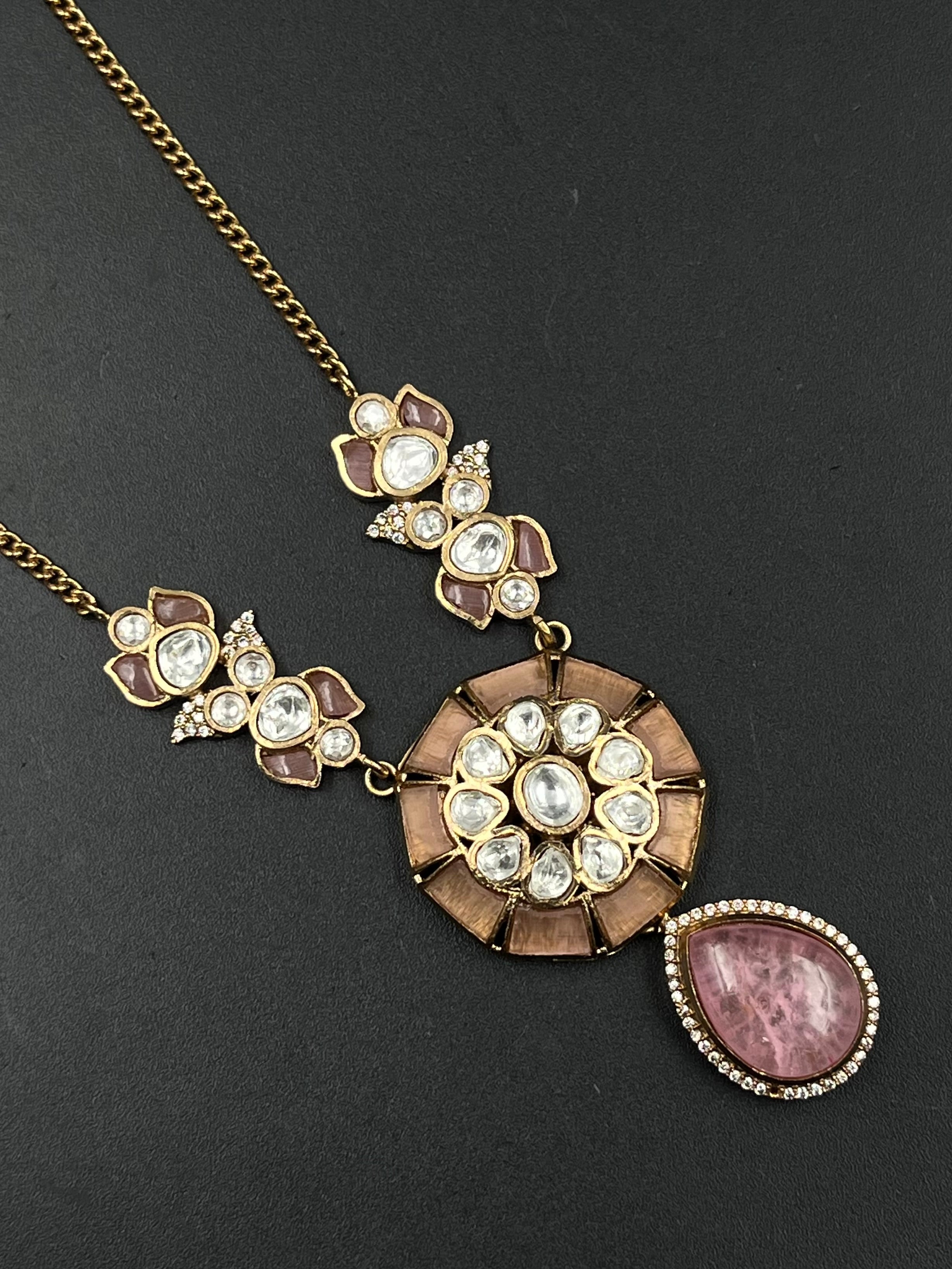 MINA PENDANT