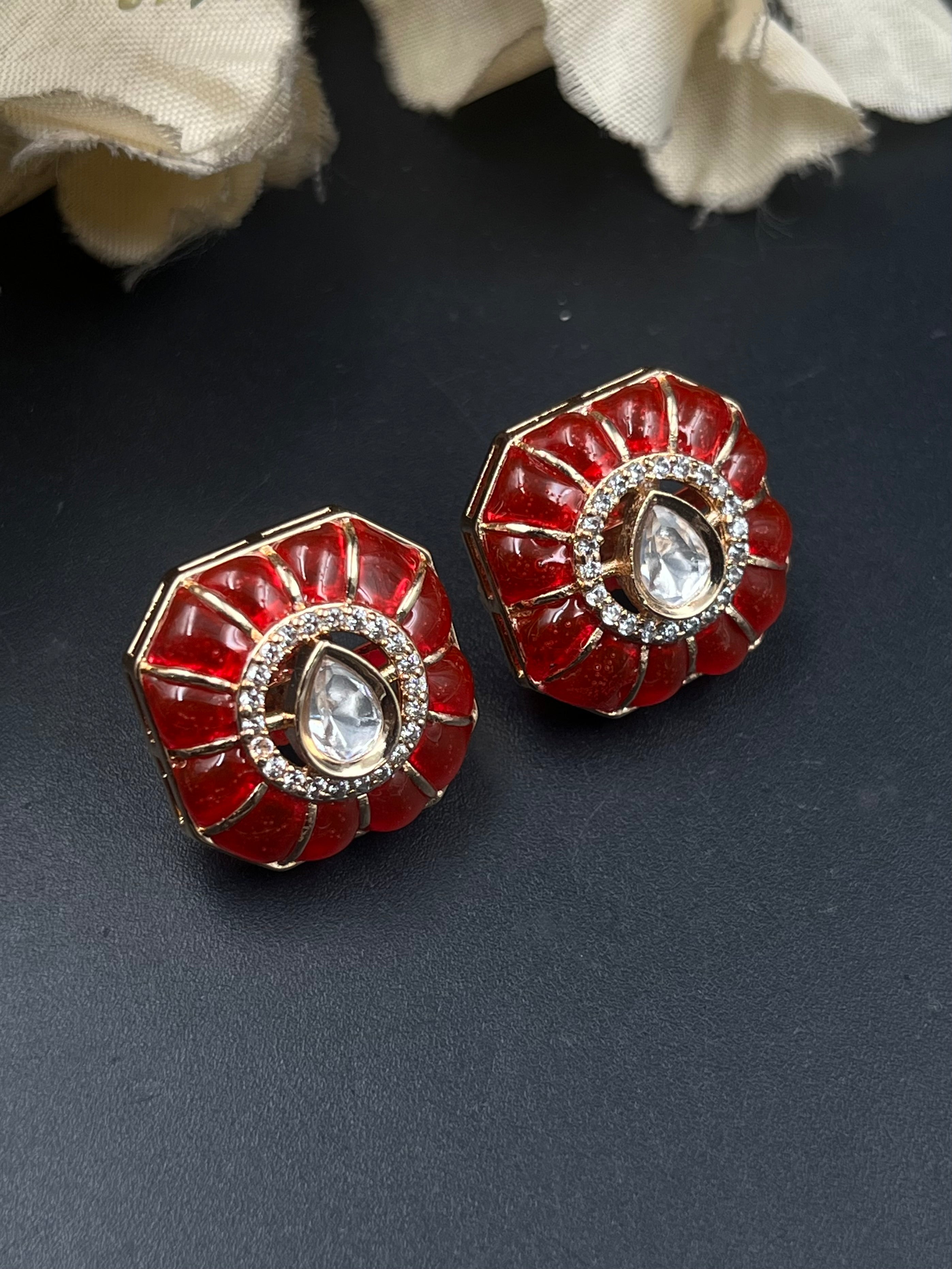KIYA PENDANT