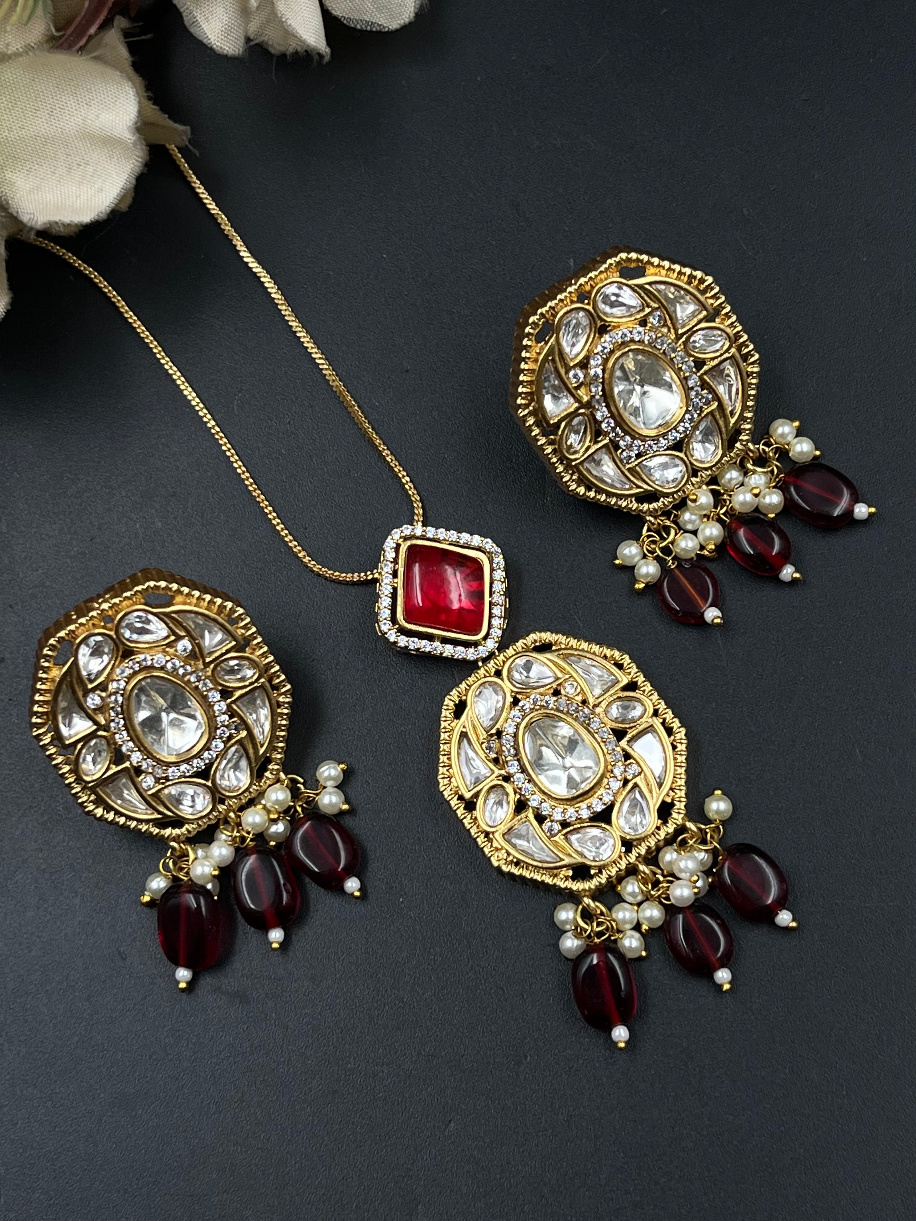 PIYU PENDANT