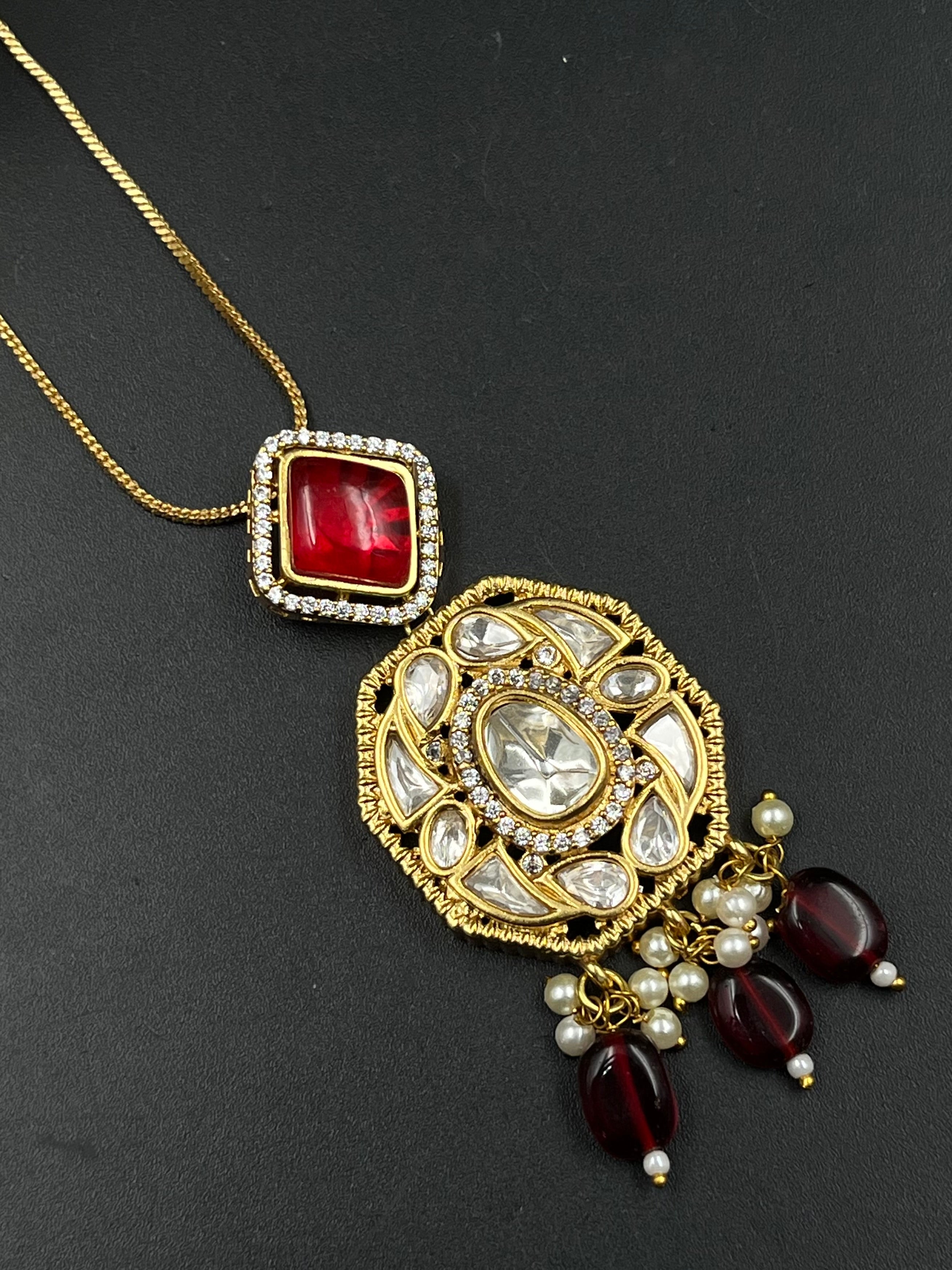 PIYU PENDANT