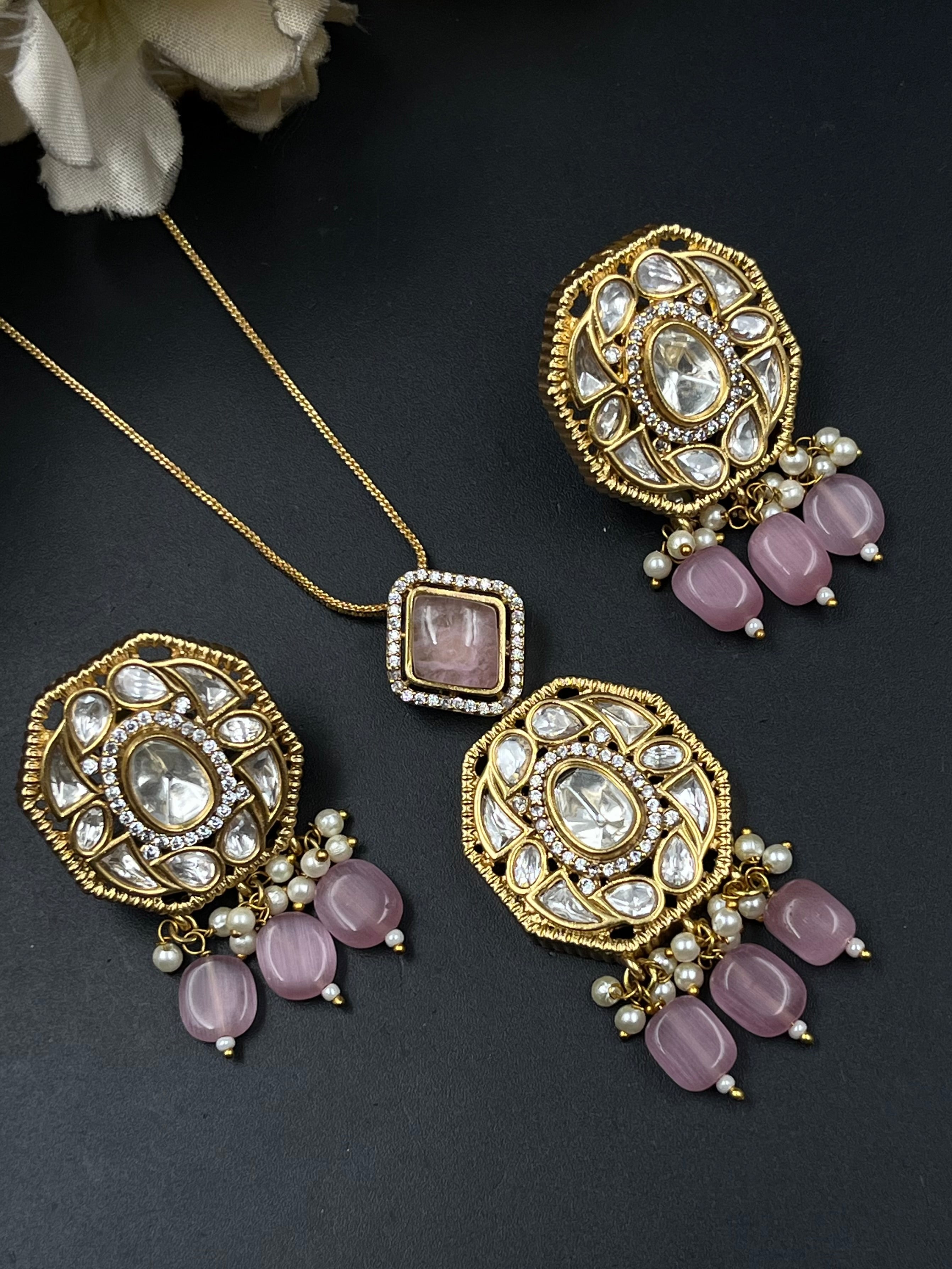PIYU PENDANT