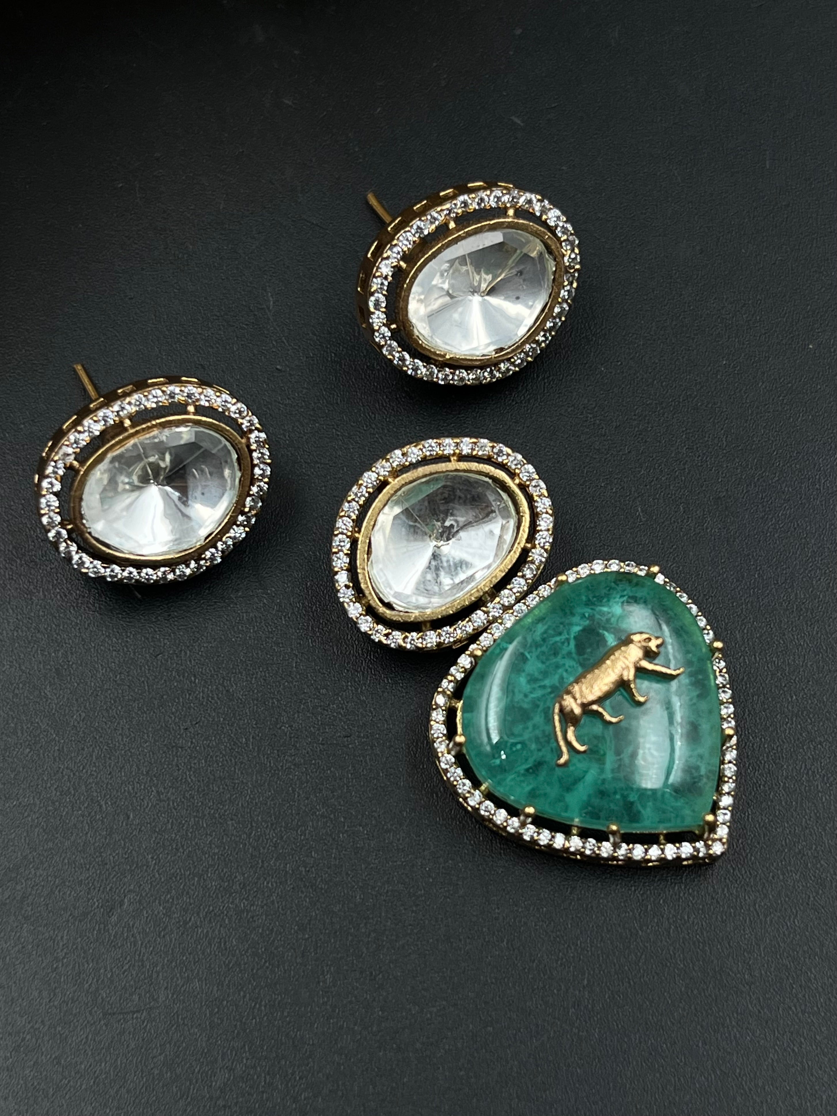 SHERA PENDANT