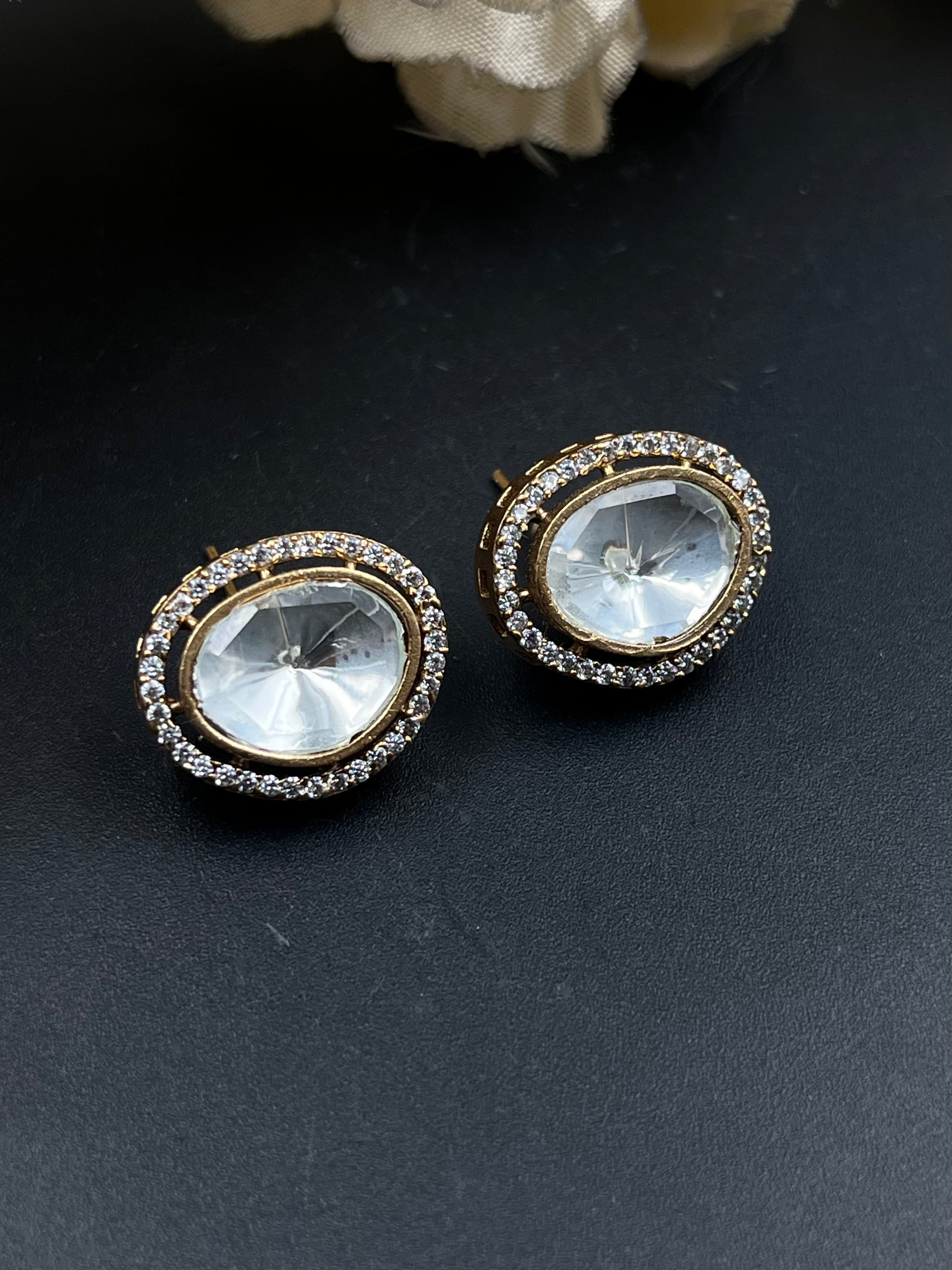 SHERA PENDANT
