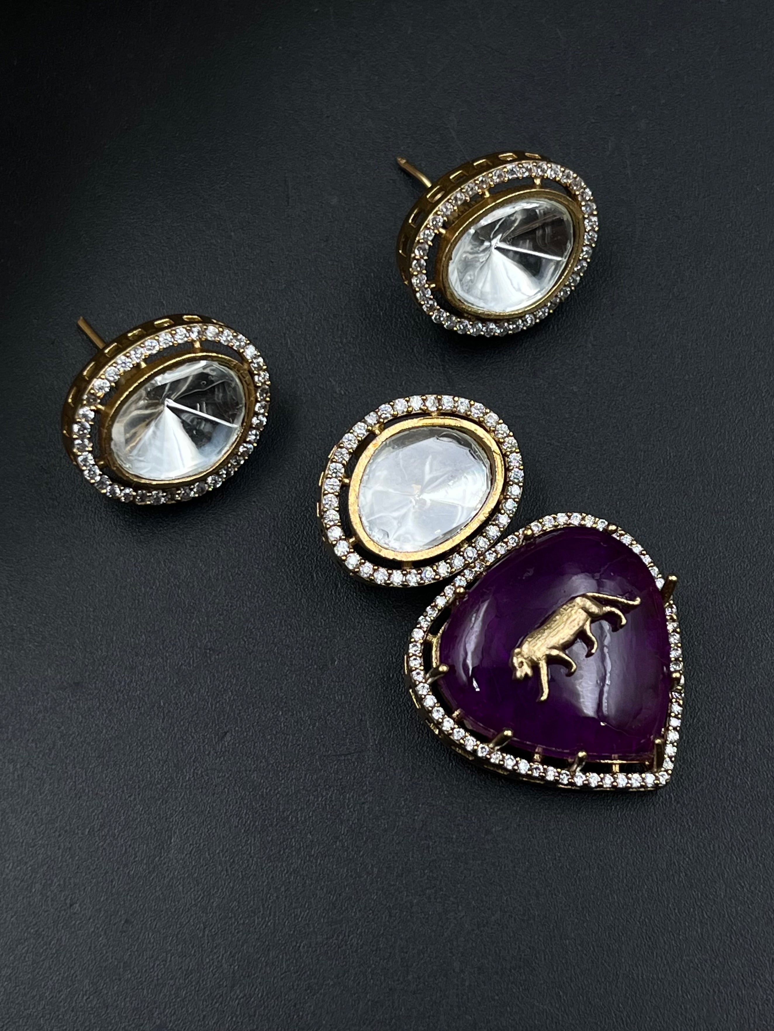 SHERA PENDANT