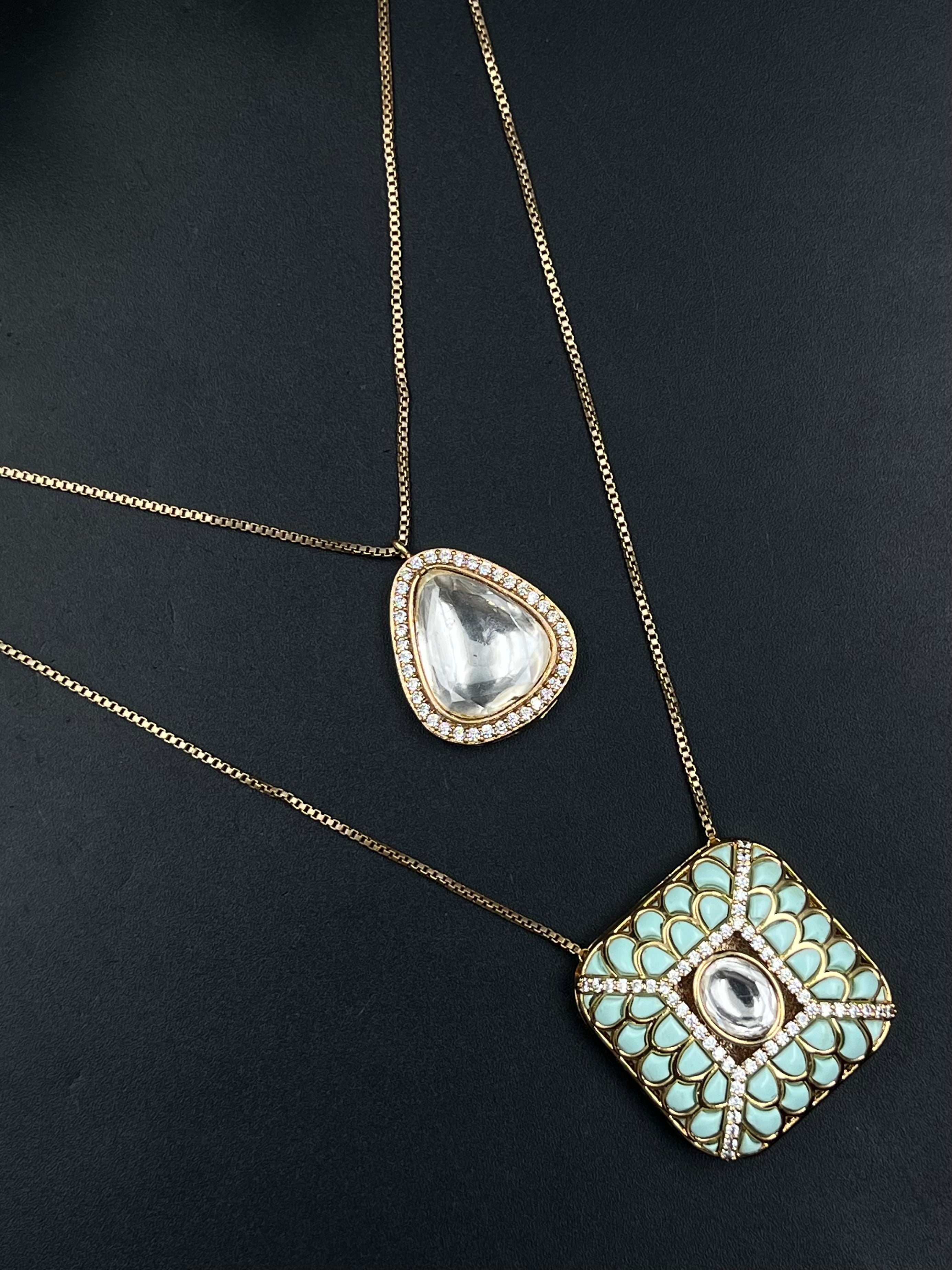 VINA PENDANT
