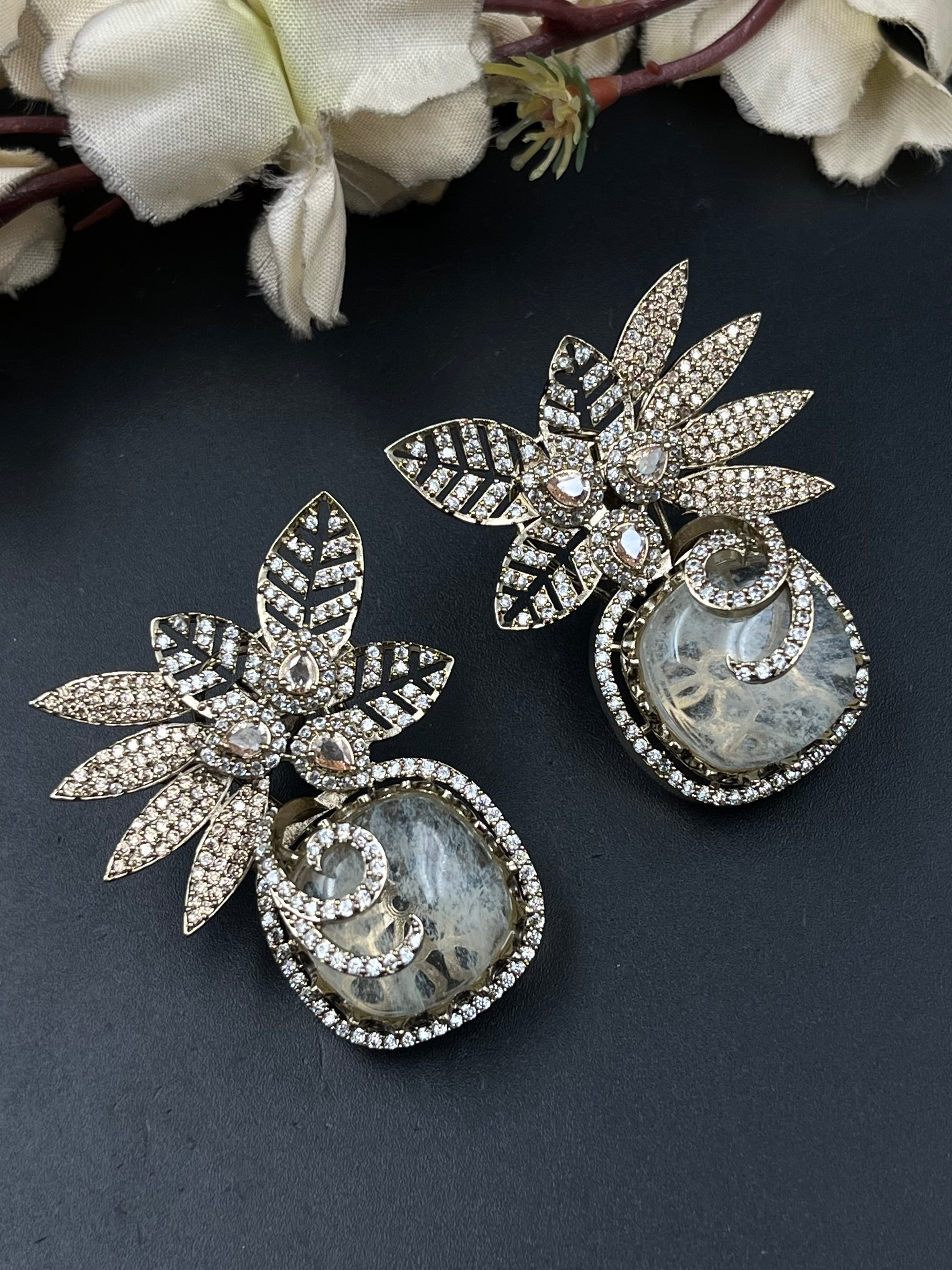 KULL EARRING