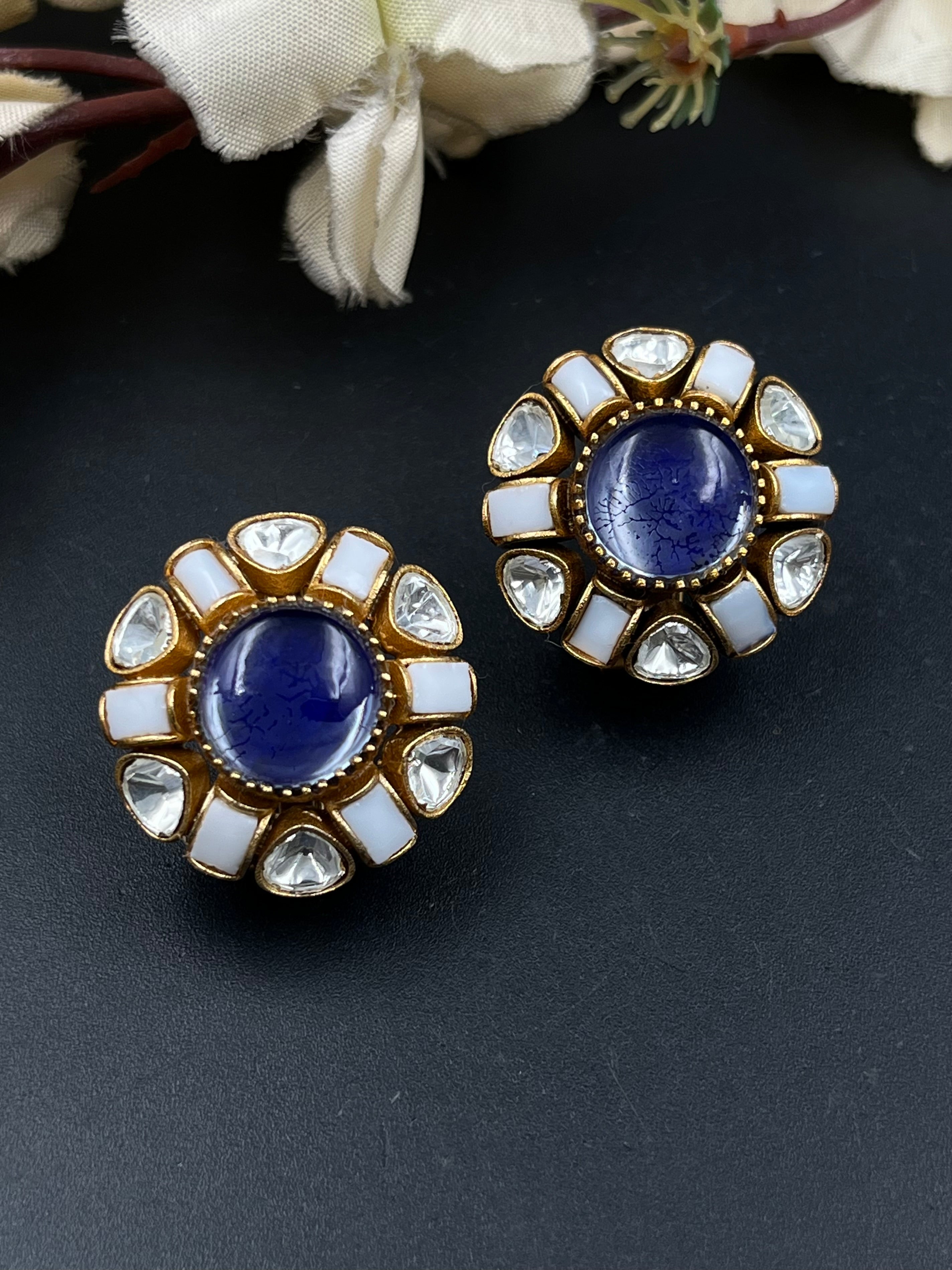 MIYA EARRING