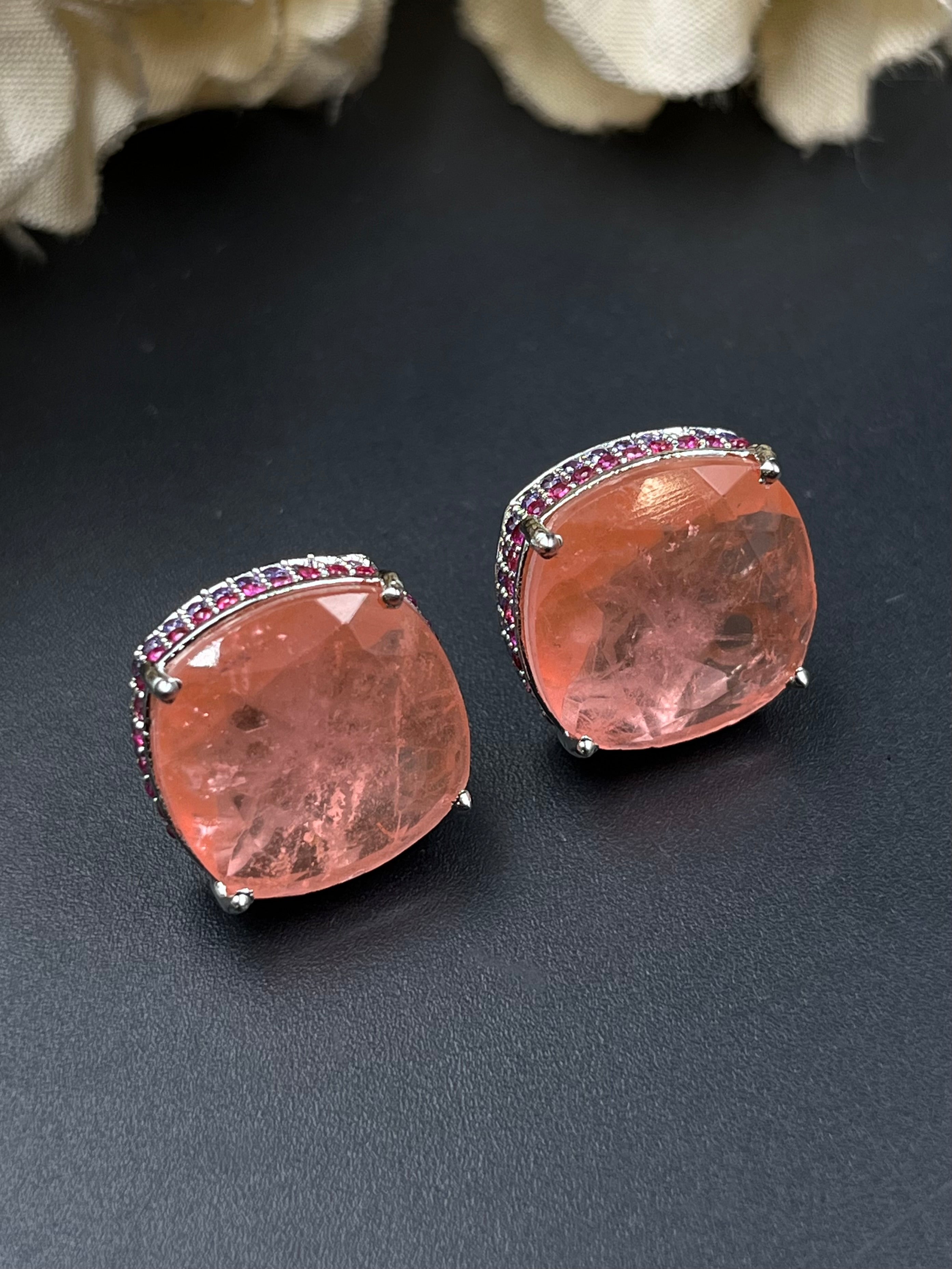 JIYU EARRING